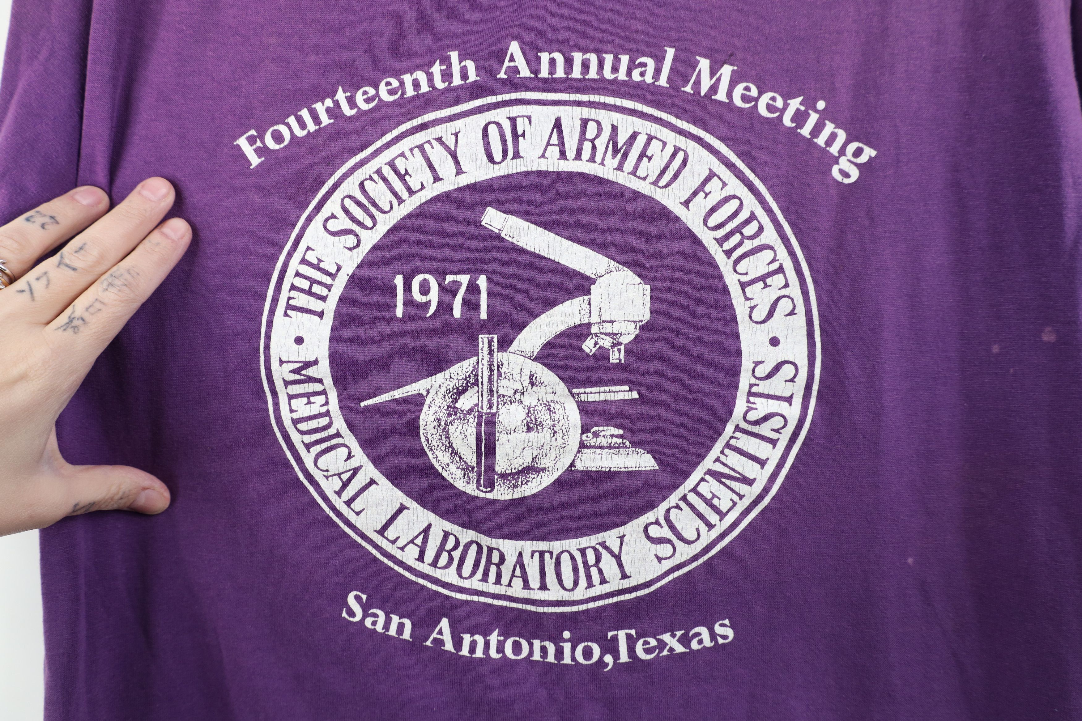 Vintage Vintage 70s Armed Forces Medical Laboratory T-Shirt Size US L / EU 52-54 / 3 - 4 Thumbnail