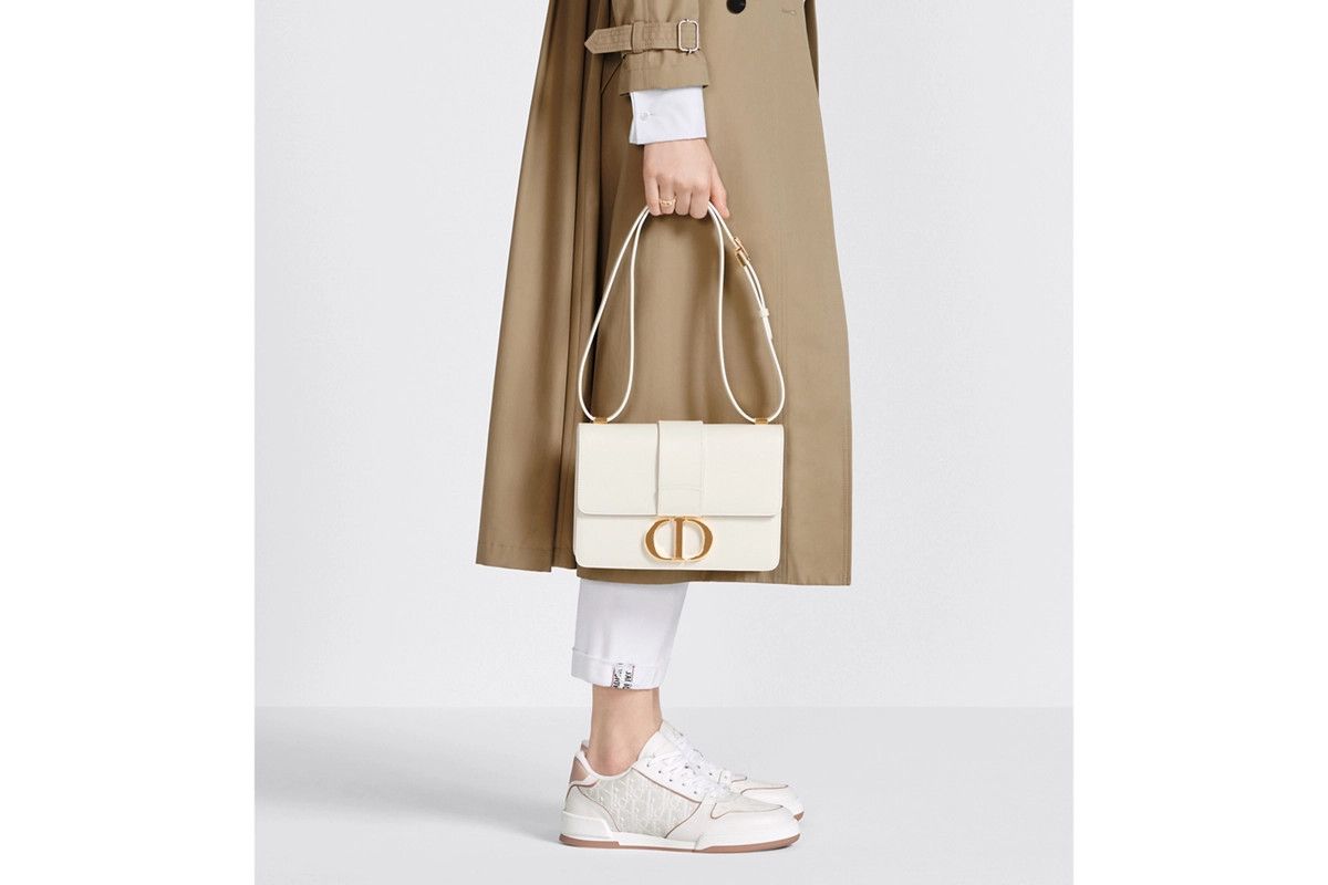 Dior o1bcso1str0226 Size:OS/30 Montaigne Bag in White Size ONE SIZE - 7 Thumbnail