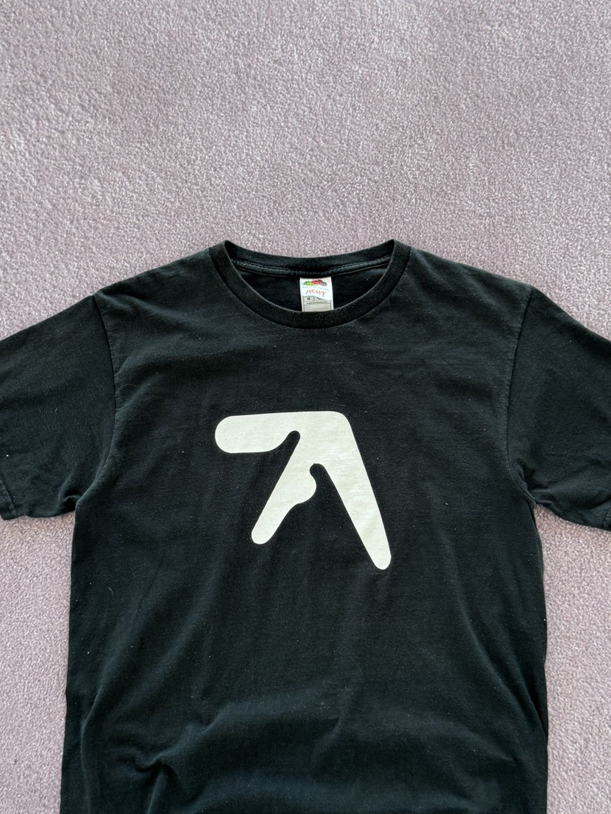 Band Tees Vintage Aphex Twin 2000s Faded Big Logo T-Shirt Size US M / EU 48-50 / 2 - 2 Thumbnail
