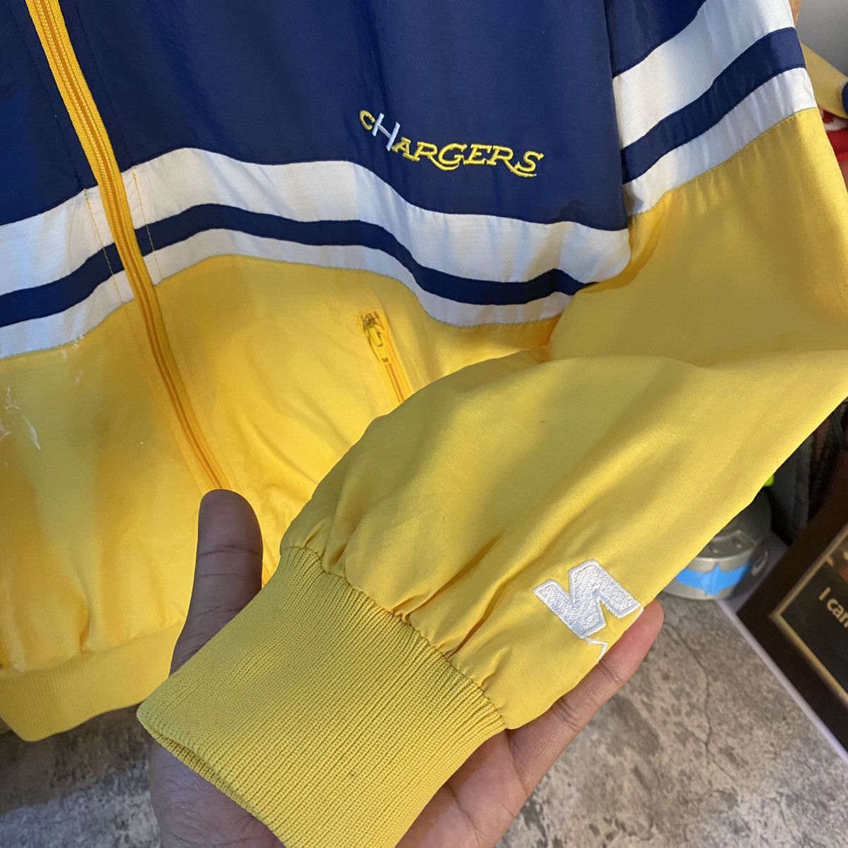 NFL × Vintage Vintage NFL Chargers Team Windbreaker On Starter Tag Size US M / EU 48-50 / 2 - 8 Thumbnail