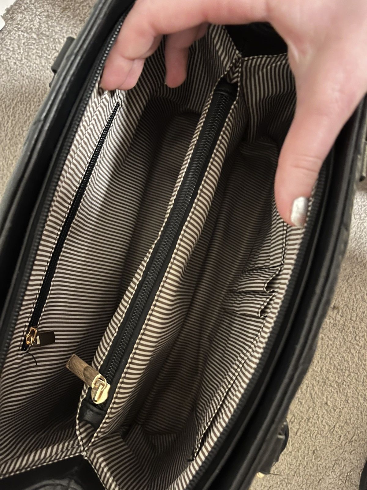Zara Schoulder bag in black Size ONE SIZE - 3 Thumbnail