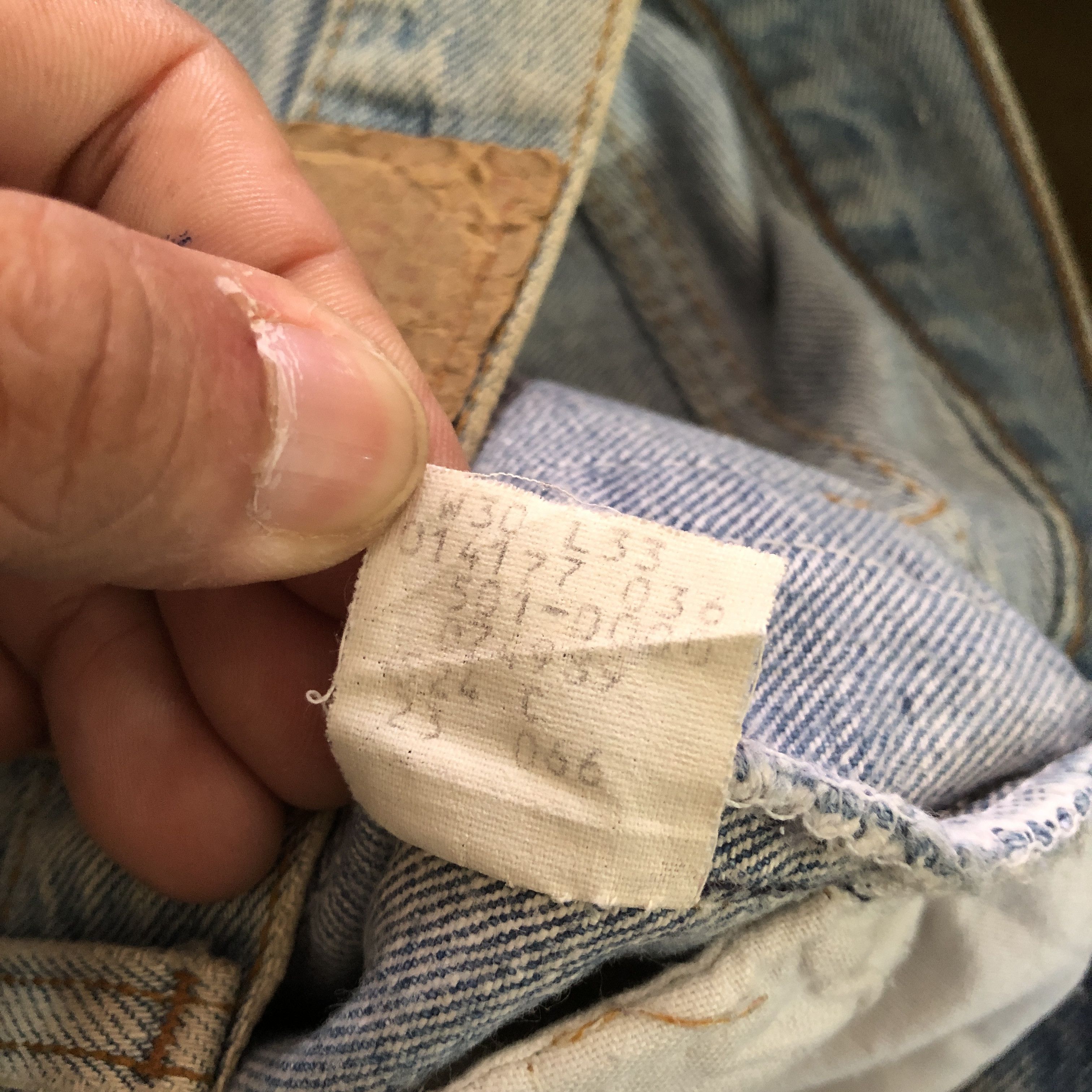 Levi's Vintage 80s Levis 501 Faded Light Wash Jeans Levi's Denim Size 28" / US 6 / IT 42 - 9 Thumbnail