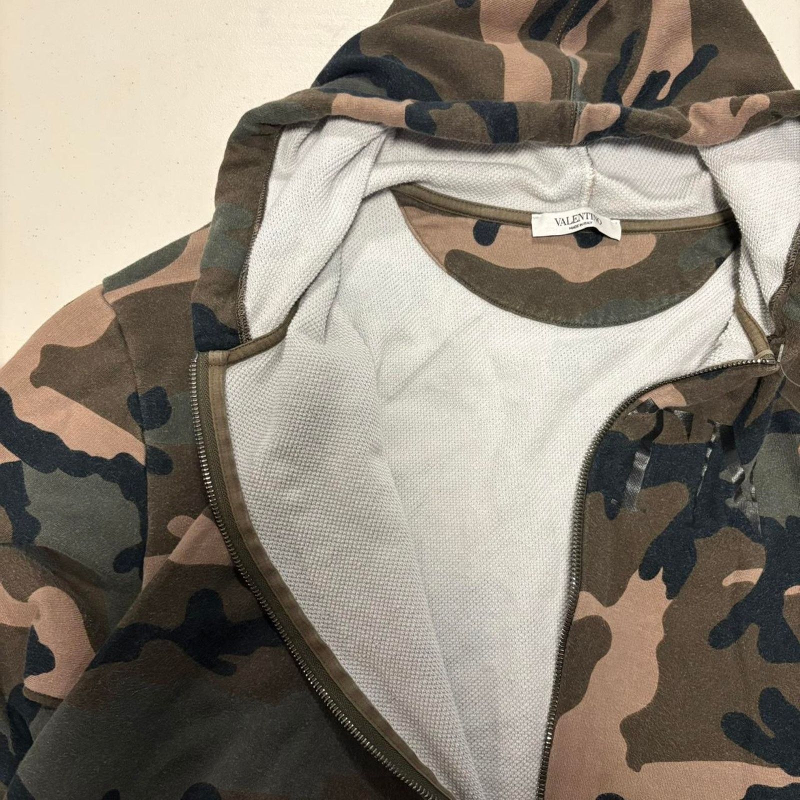 Valentino Camo valentino zip up hoodie Size US XL / EU 56 / 4 - 5 Thumbnail