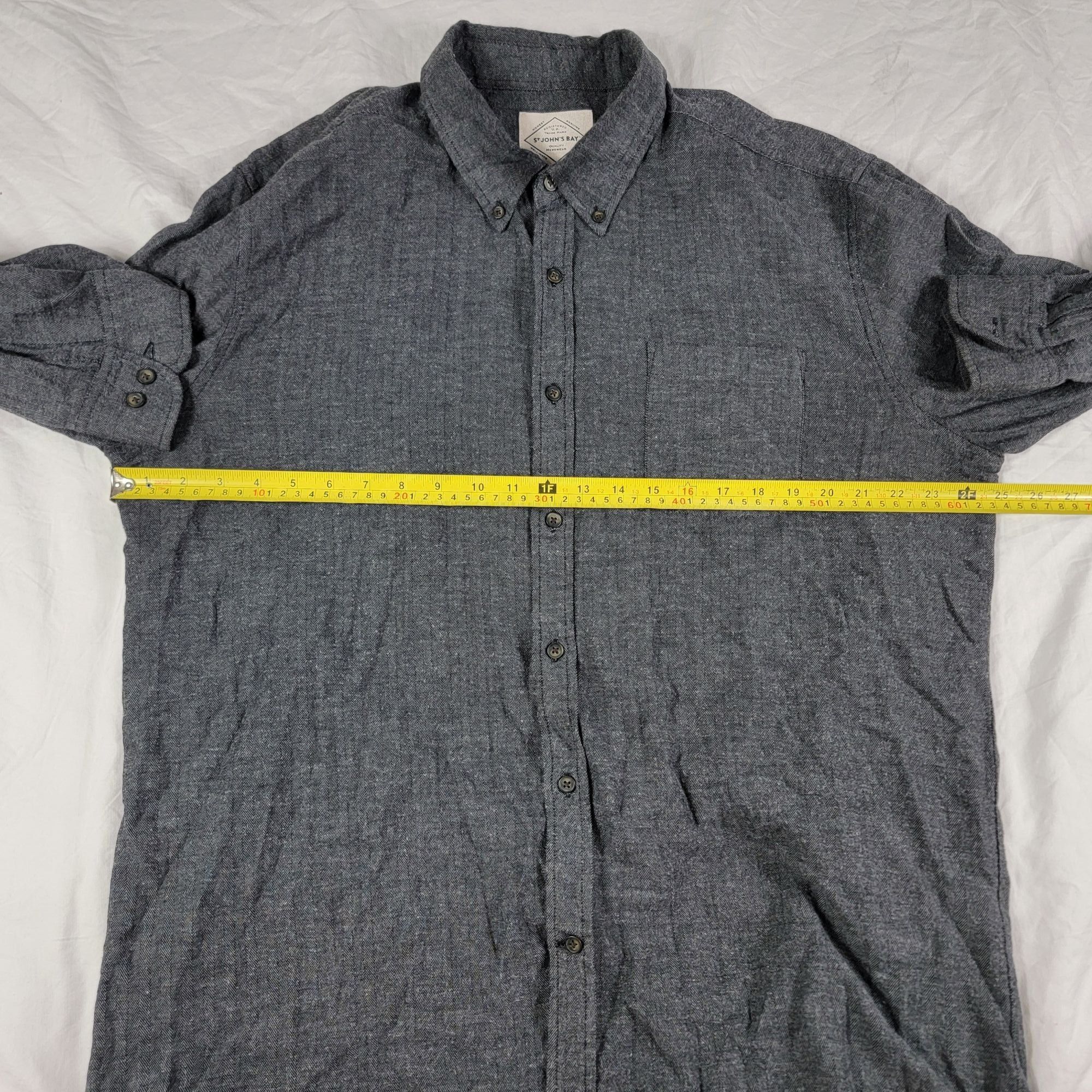 St. Johns Bay St Johns Bay Mens XL Gray Button Up Shirt Long Sleeve Pocket Size US XL / EU 56 / 4 - 5 Thumbnail