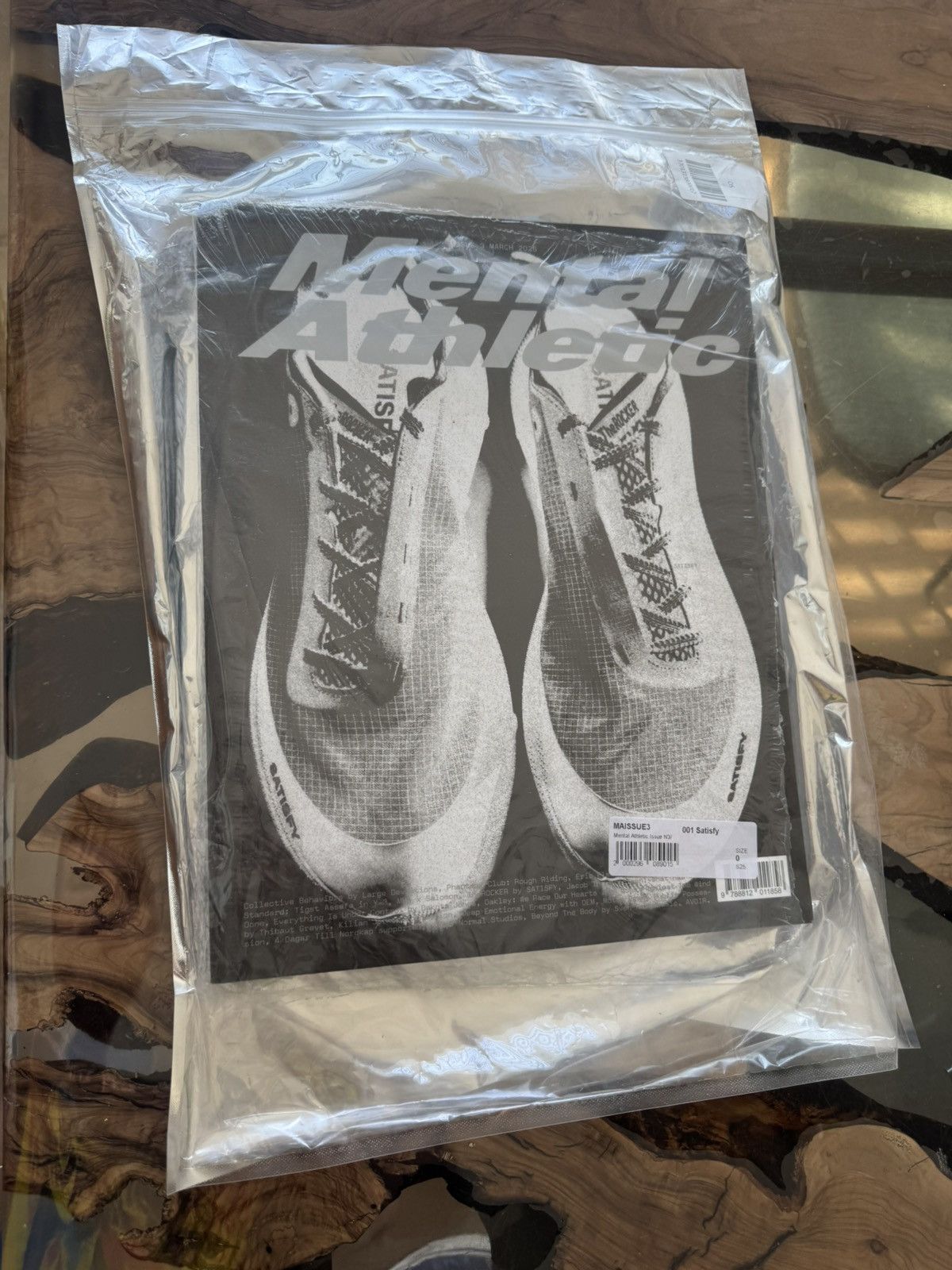 Satisfy Satisfy Running Mental Athletic Issue 3 - Coffee Table Book Size ONE SIZE - 1 Thumbnail