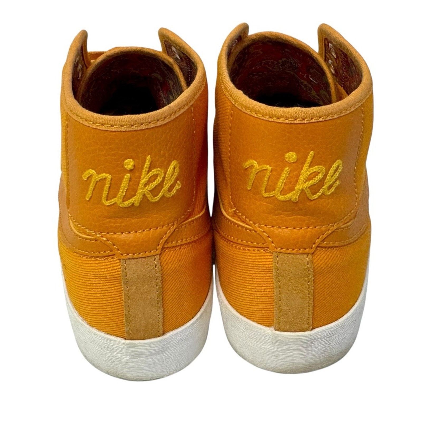 Nike NIKE SB BLZR Court Mid Premium Light Curry/Sail Skate Shoes Size US 10 / EU 43 - 8 Thumbnail