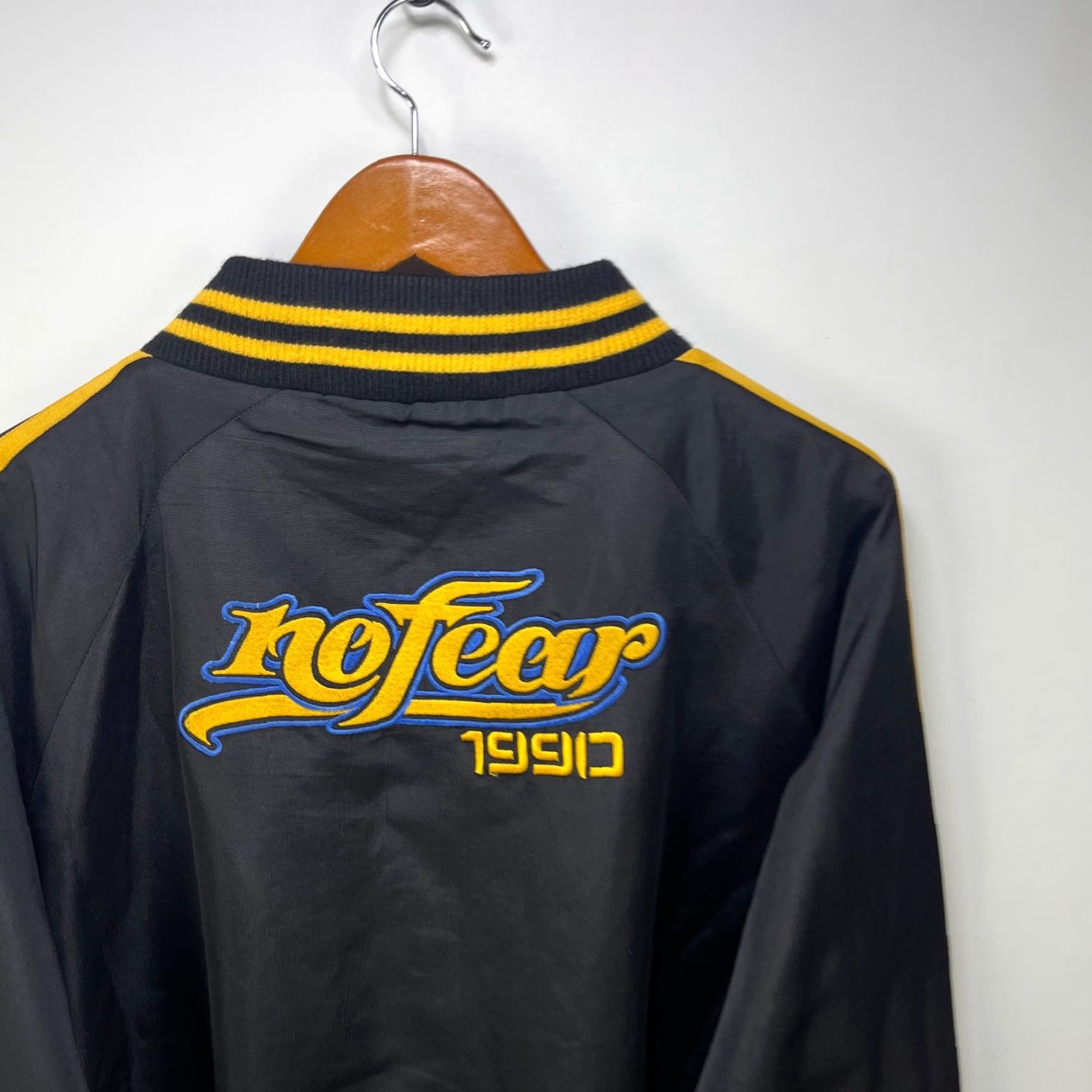 No Fear VINTAGE No Fear Y2K Jacket L Mens Windbreaker Size US L / EU 52-54 / 3 - 7 Thumbnail