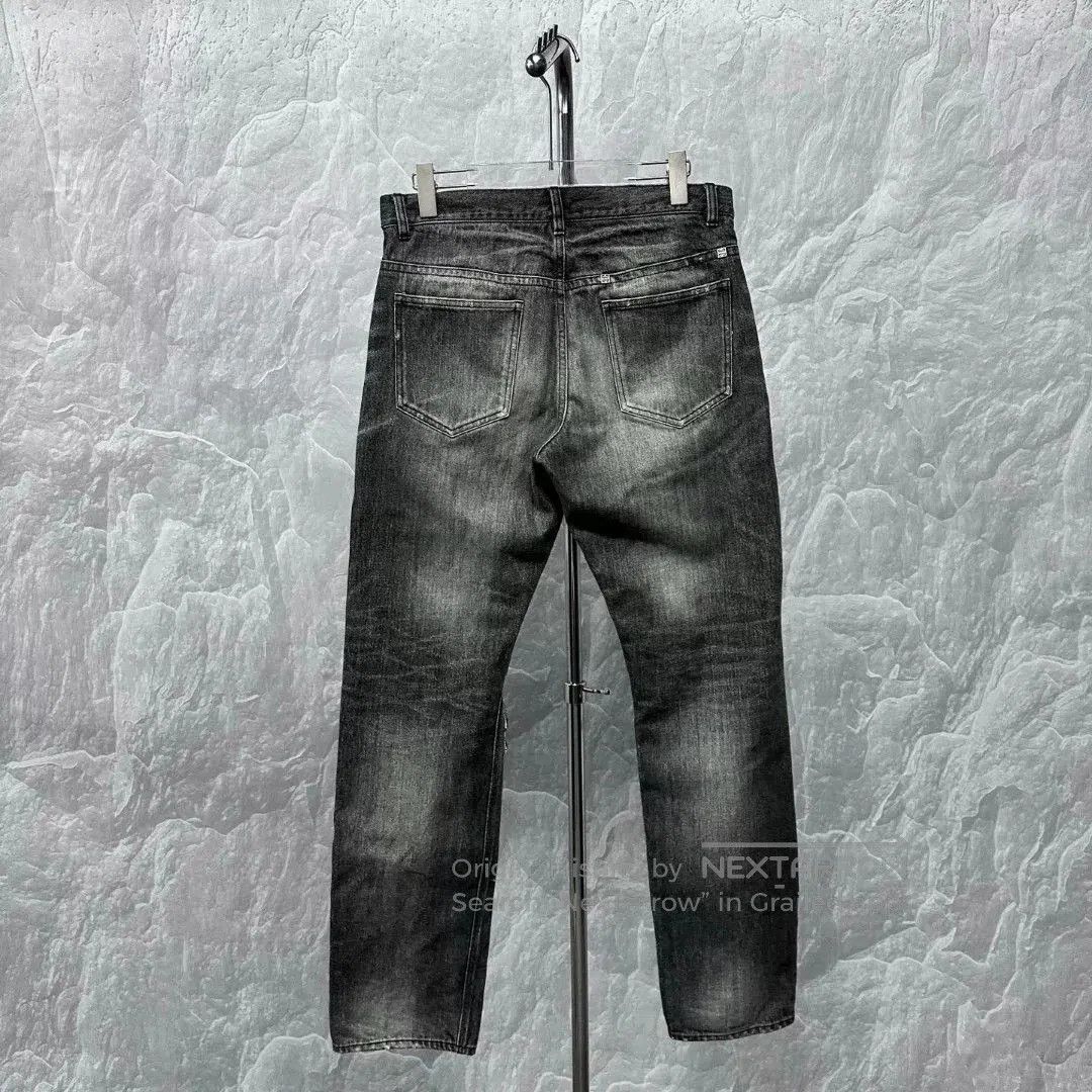 Givenchy Givenchy Distressed Zip Decorative Jeans Size 31. Size US 31 - 2 Thumbnail