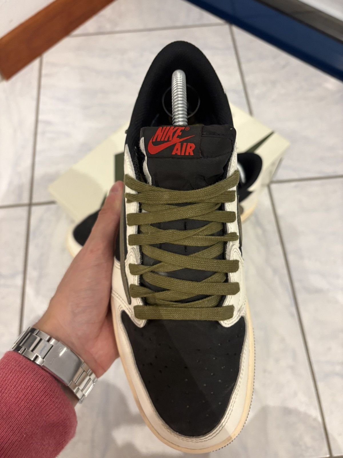 Nike × Travis Scott Nike air Jordan 1 Travis Scott olive noir crème taille 41 Size US 10 / IT 40 - 6 Thumbnail