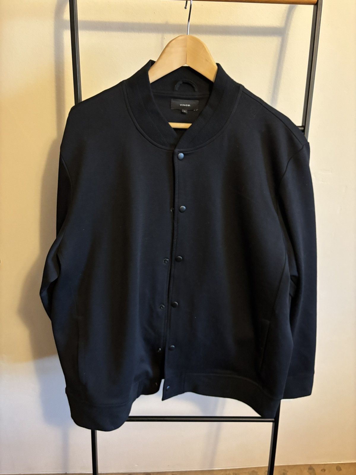 Vince Vince XL black bomber jacket Size US XL / EU 56 / 4 - 1 Thumbnail