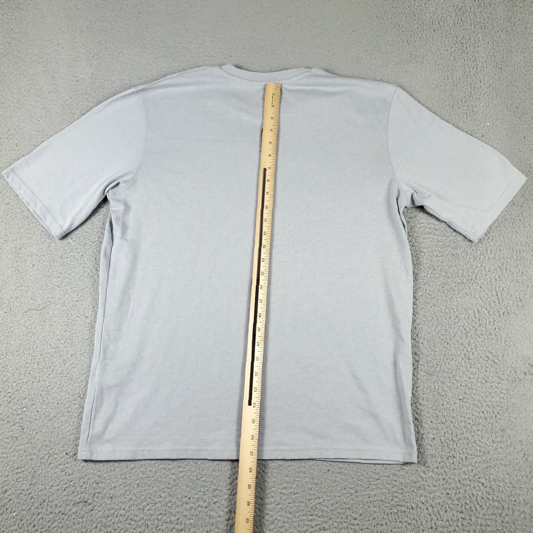 Under Armour Under Armour HeatGear T-Shirt Mens Medium Gray Short Sleeve Activewear Size US M / EU 48-50 / 2 - 3 Thumbnail