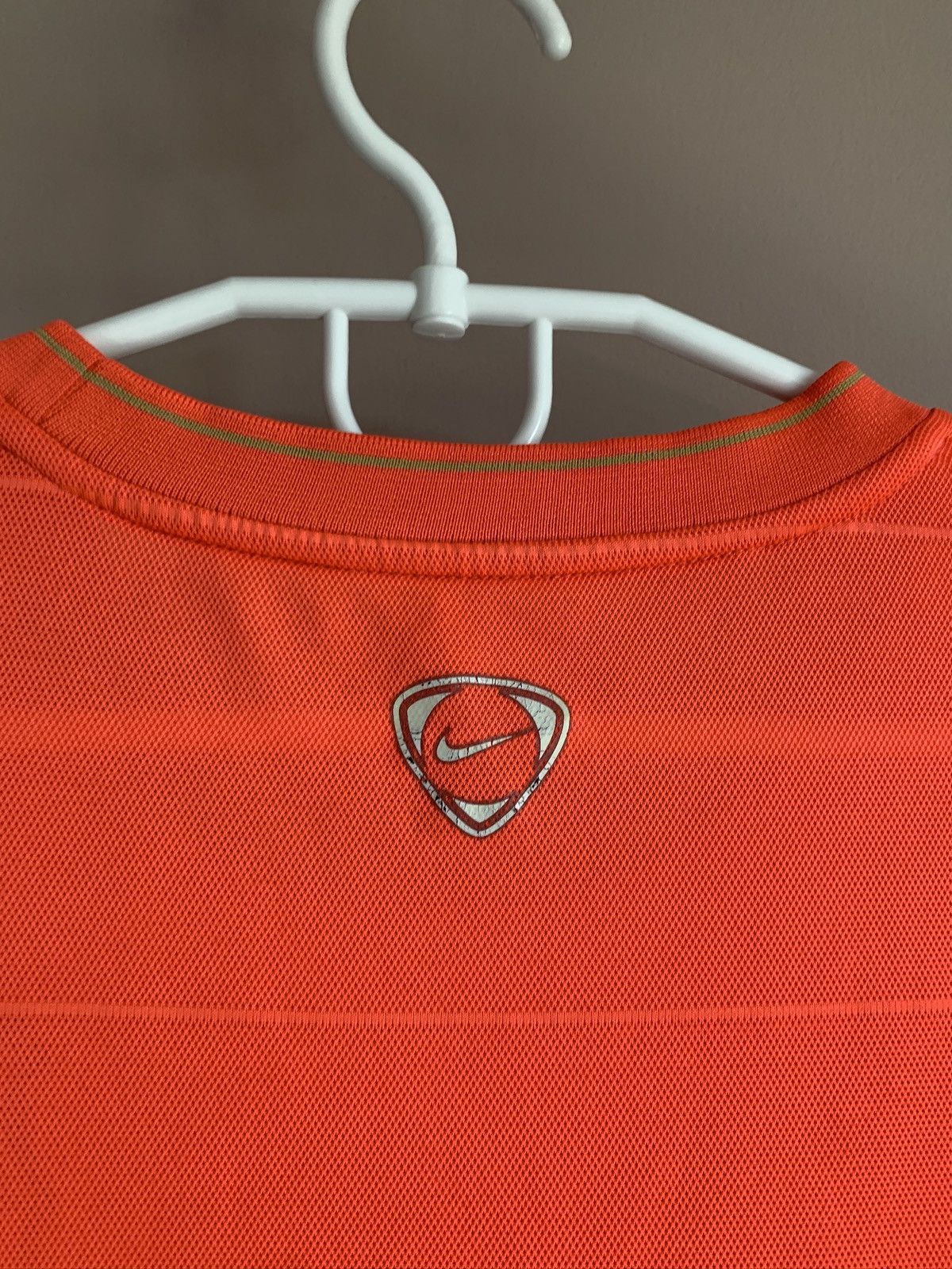 Nike Barcelona 2008 Training Football Shirt Nike Orange Soccer M Size US M / EU 48-50 / 2 - 13 Thumbnail