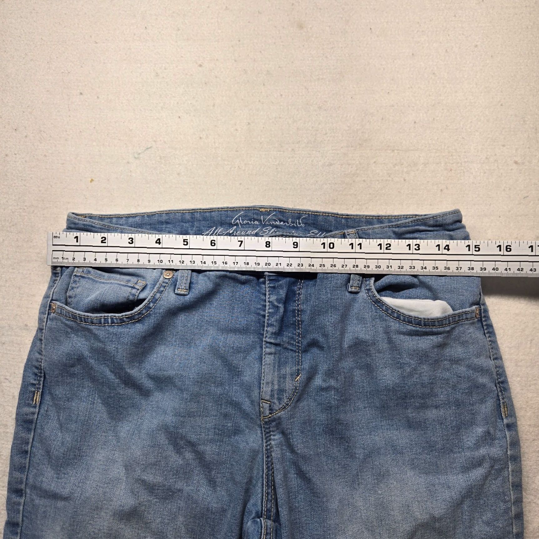 Gloria Vanderbilt Gloria Vanderbilt Amanda Jeans Capri Slimming Women 8 Blue Denim 5-Pocket Stretch Size 30" / US 8 / IT 44 - 5 Thumbnail