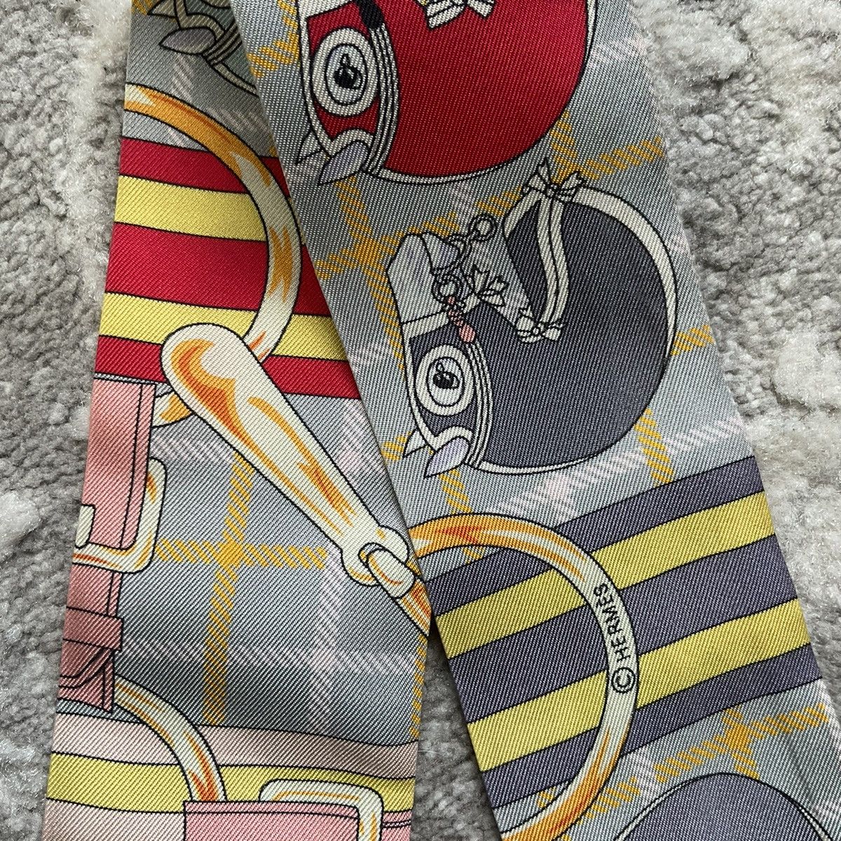 Hermes HERMES Grey/ Multicolor Silk Helmet Print Twilly Size ONE SIZE - 4 Thumbnail