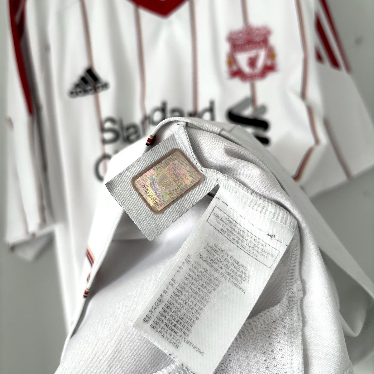 Vintage 2010 2011 Liverpool Adidas Vintage Away Kit Soccer Jersey UK Size US L / EU 52-54 / 3 - 7 Thumbnail