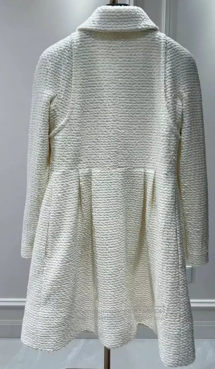 Chanel Chanel Ground control series beige pearl buckle tweed coat Size XS / US 0-2 / IT 36-38 - 4 Thumbnail