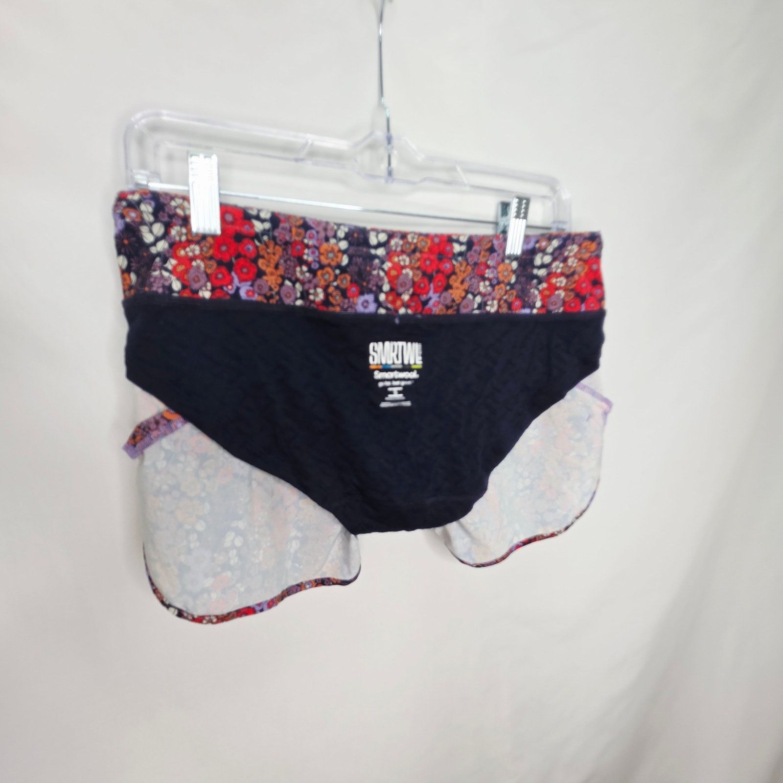 Other Smartwool Active Purple & Red Floral Running Shorts Size 31" - 7 Thumbnail