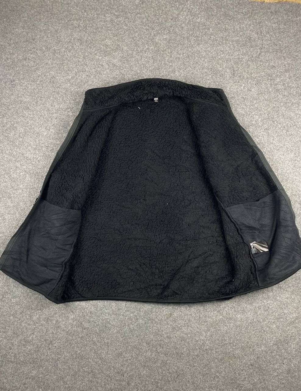 Japanese Brand uniqlo japanese brand fleece vest nice design Size US XL / EU 56 / 4 - 7 Thumbnail