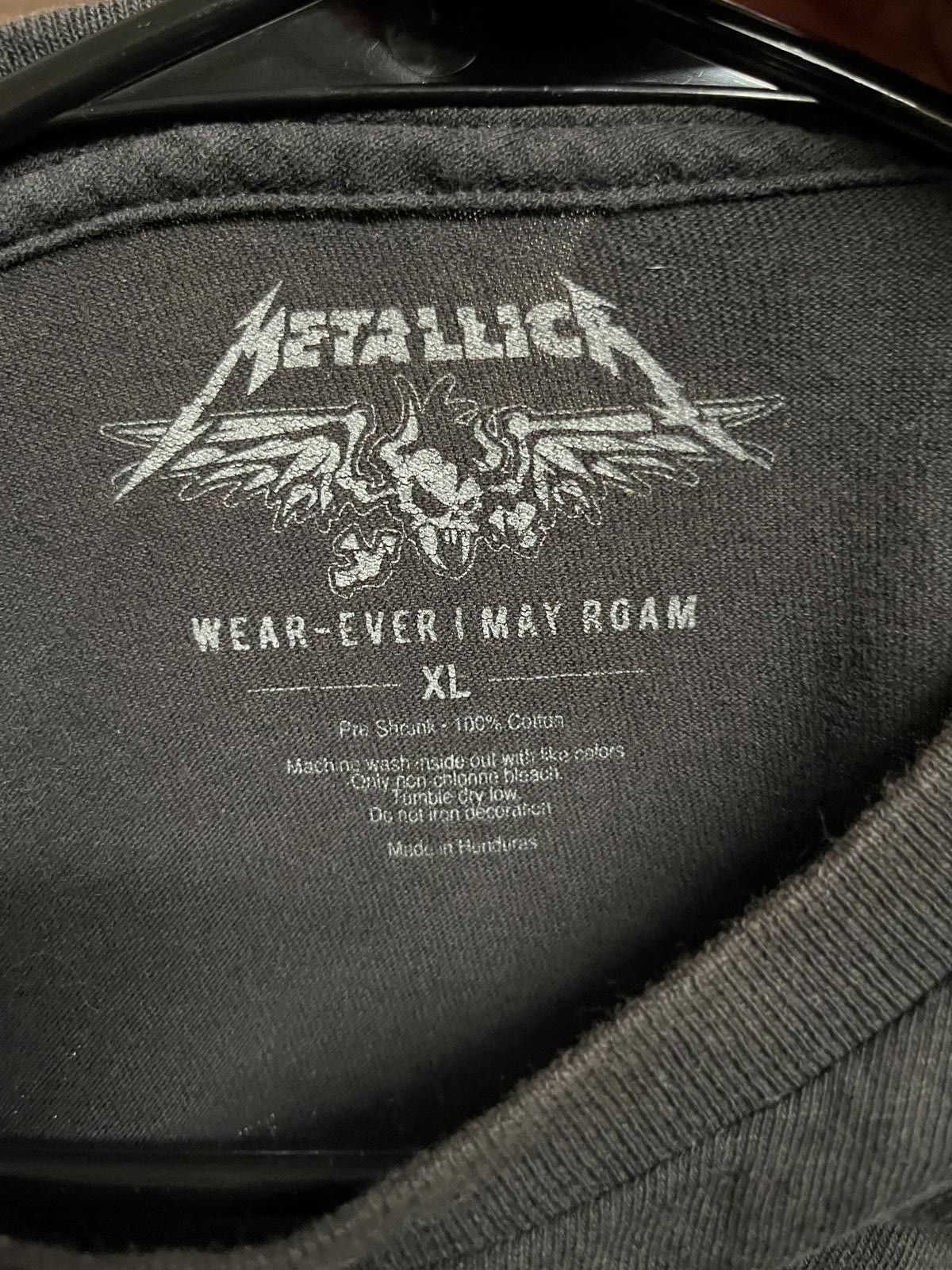 Designer Metallica T-shirt - World Wired Tour 2017 Foxboro Stadium XL Size US XL / EU 56 / 4 - 3 Thumbnail