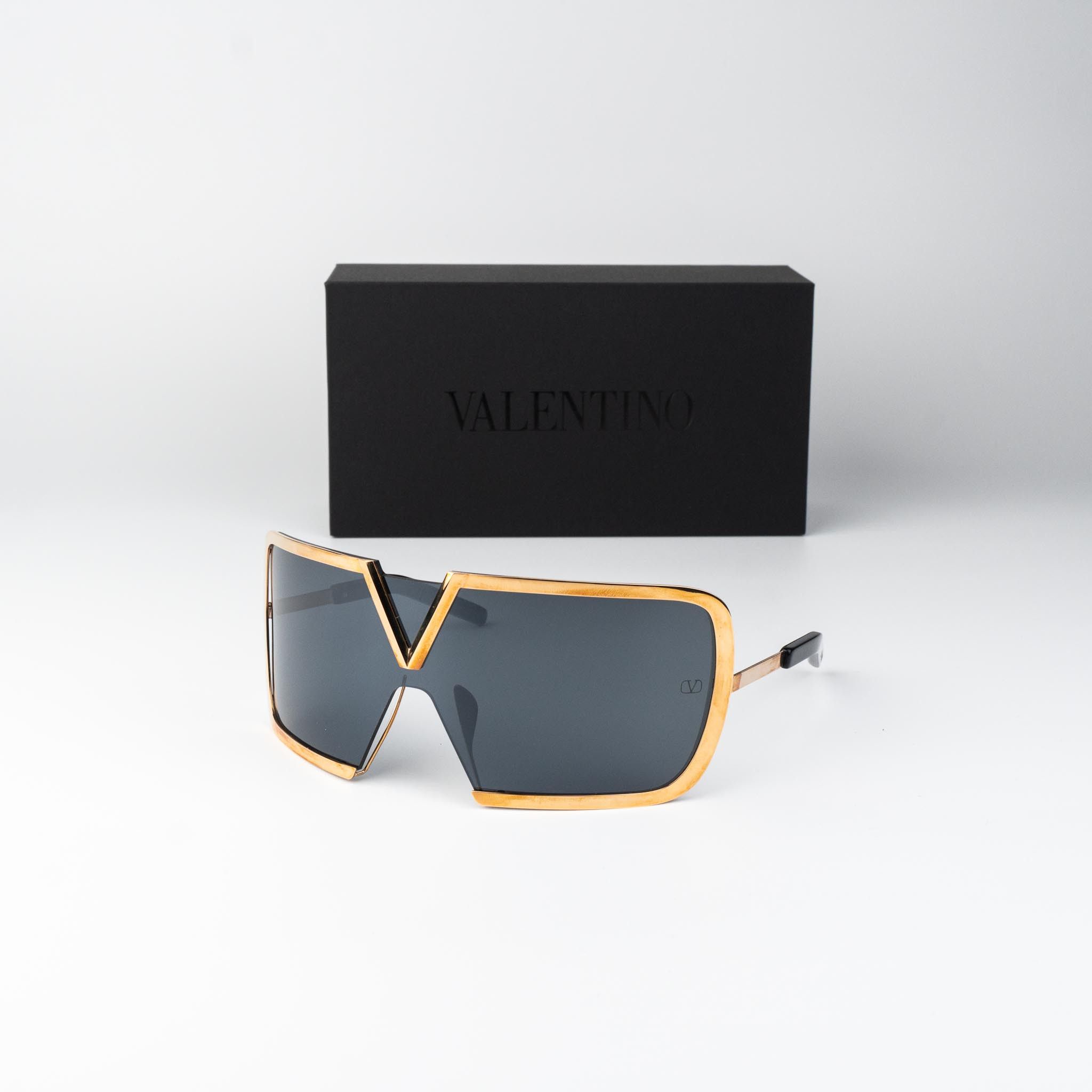 Valentino Valentino Sunglasses Titanium Mask V-ROMASK VLS-120A 146 Size ONE SIZE - 1 Thumbnail