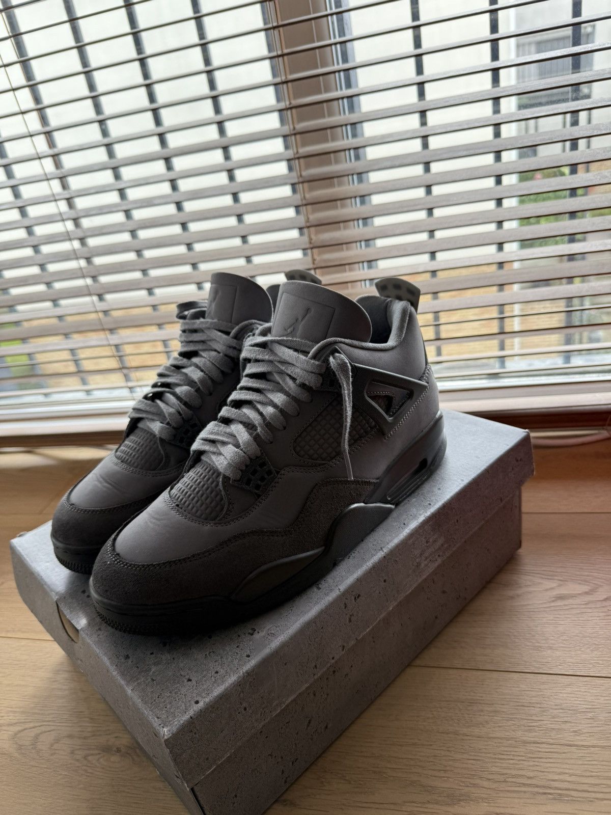 Nike Air Jordan's 4 Retro SE “Wet Cement” UK9/US10 Size US 9 / EU 42 - 7 Thumbnail
