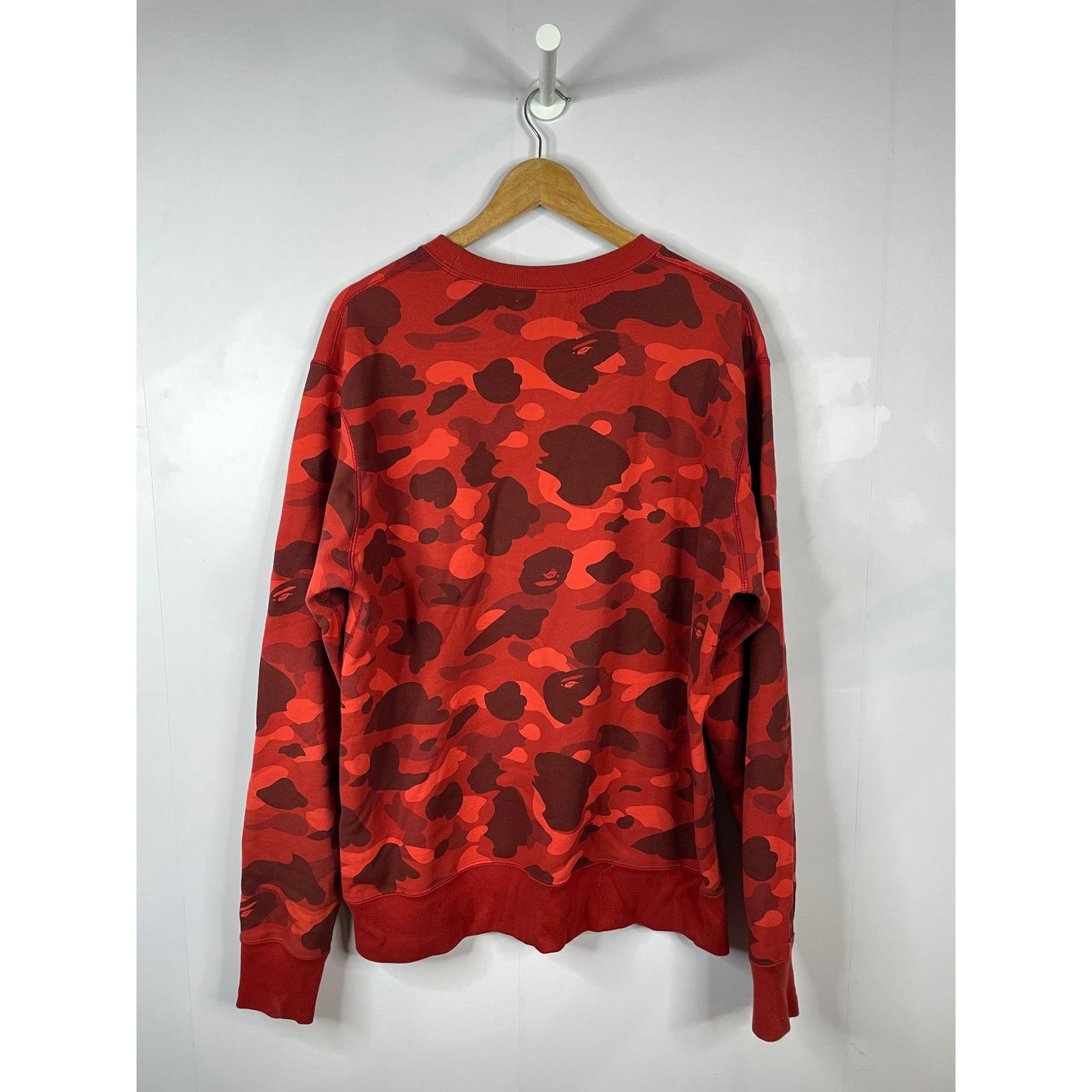 Bape Bape Red Camo Crewneck Size XXL / US 16-18 / IT 52-54 - 2 Thumbnail