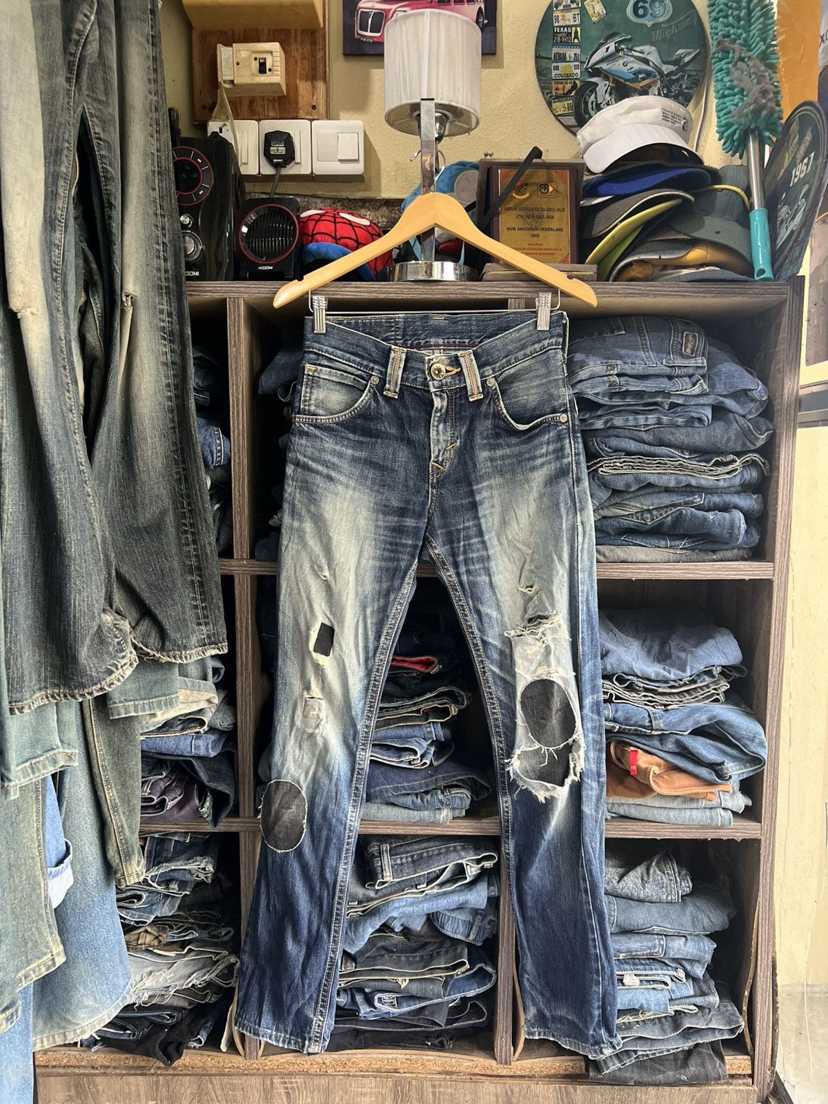 Edwin 🔥Rare Edwin Exclusive Vintage Distressed Denim Size US 29 - 1 Thumbnail