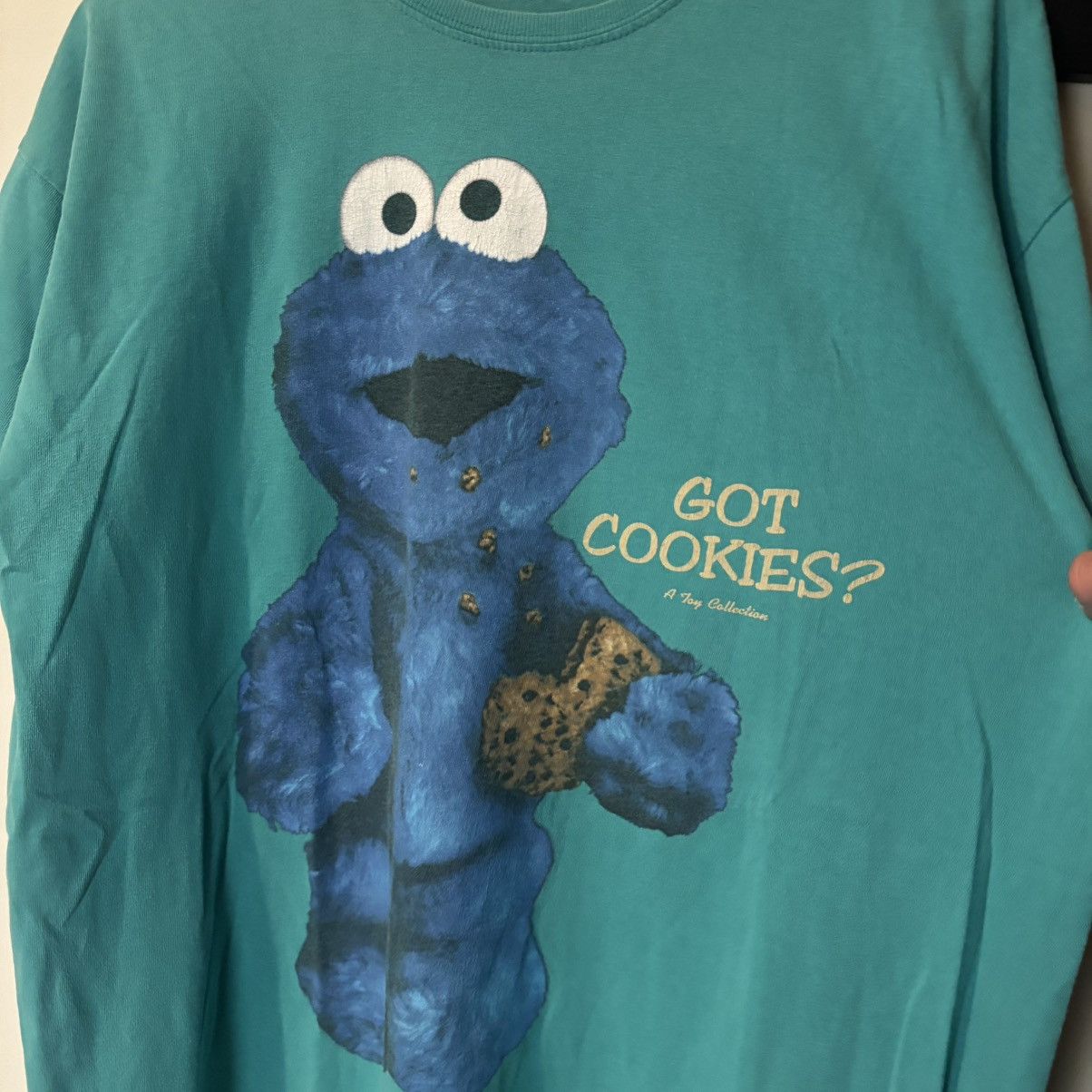 Vintage Vintage 1990s Cookie Monster Got Cookies T Shirt Size US XL / EU 56 / 4 - 1 Thumbnail