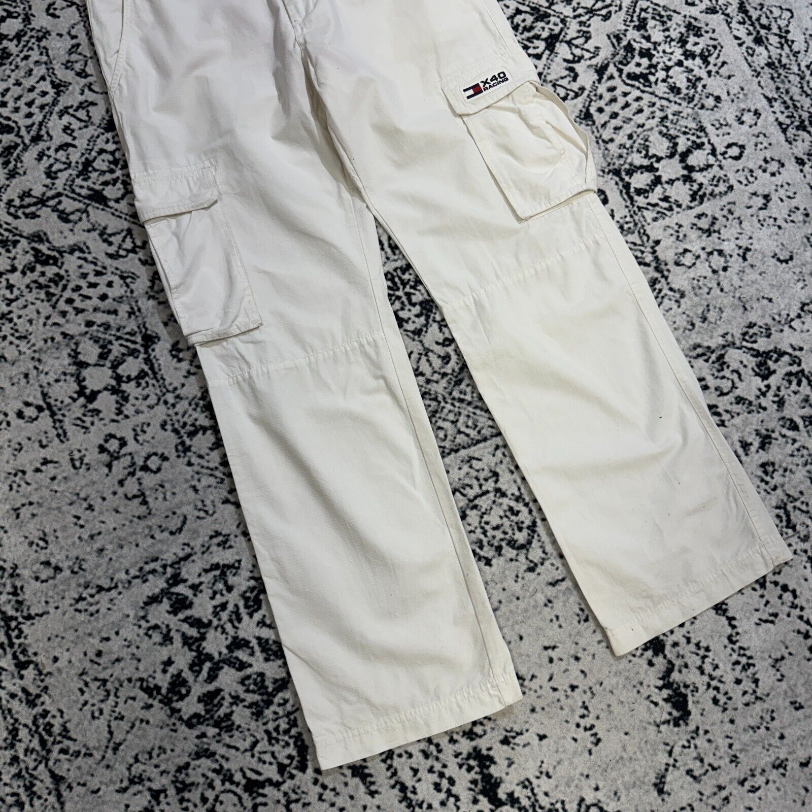 Tommy Hilfiger × Vintage Vintage Tommy Hilfiger Unisex White Cotton Size W38 90s Size US 38 / EU 54 - 4 Thumbnail