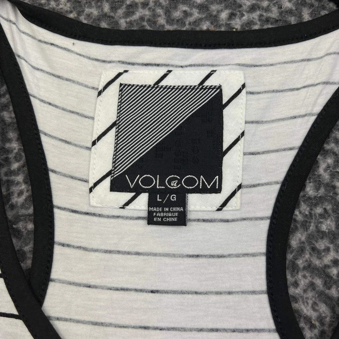 Volcom Volcom Shirt Women Striped Sleeveless Racerback L Size L / US 10 / IT 46 - 5 Thumbnail