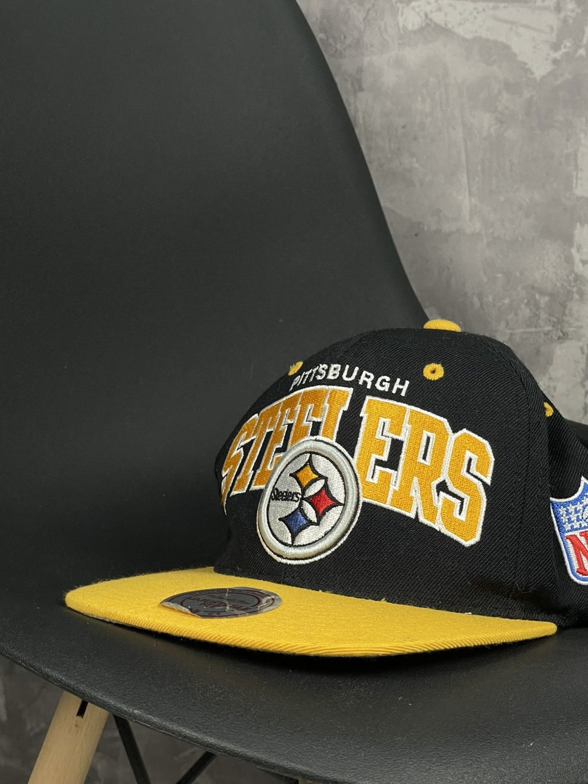 Mitchell & Ness Vintage Steelers Super Bowl Patch Big Logo Hat Size ONE SIZE - 2 Thumbnail