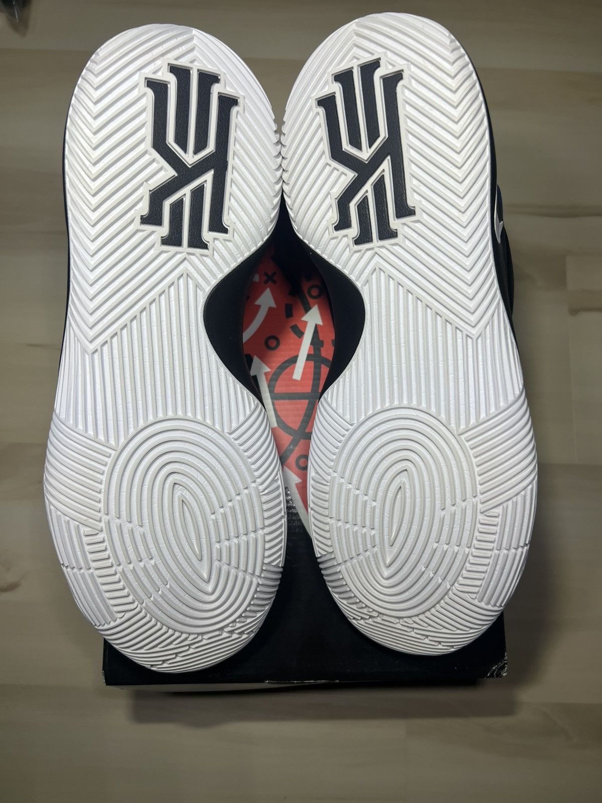 Nike Nike Kyrie 2 Duke Basketball 819583444 Brotherhood Blue 11 Size US 11 / EU 44 - 4 Thumbnail