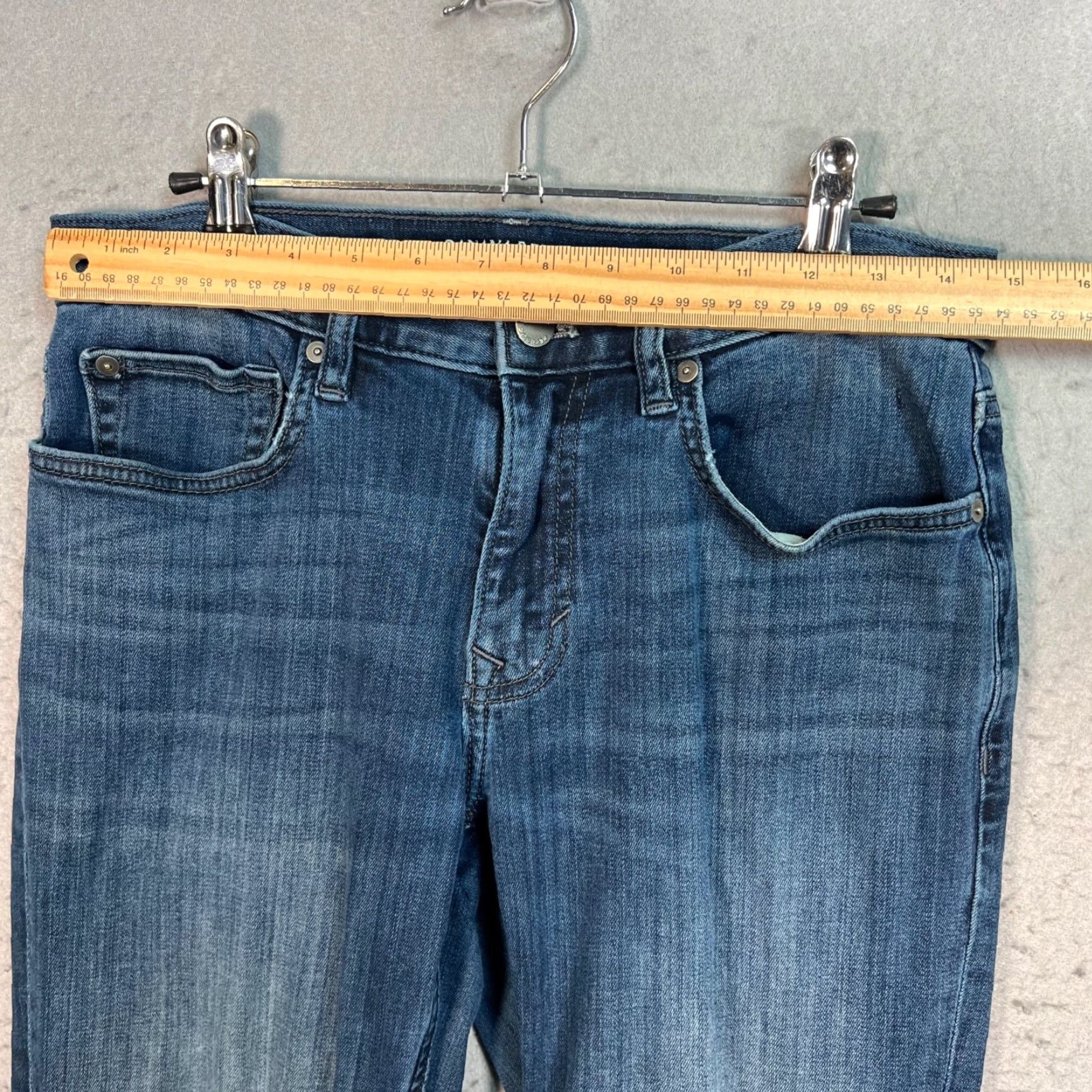 Banana Republic Banana Republic Slim Fit Traveler Jeans Blue Denim Mens Size 30 Size US 30 / EU 46 - 6 Thumbnail