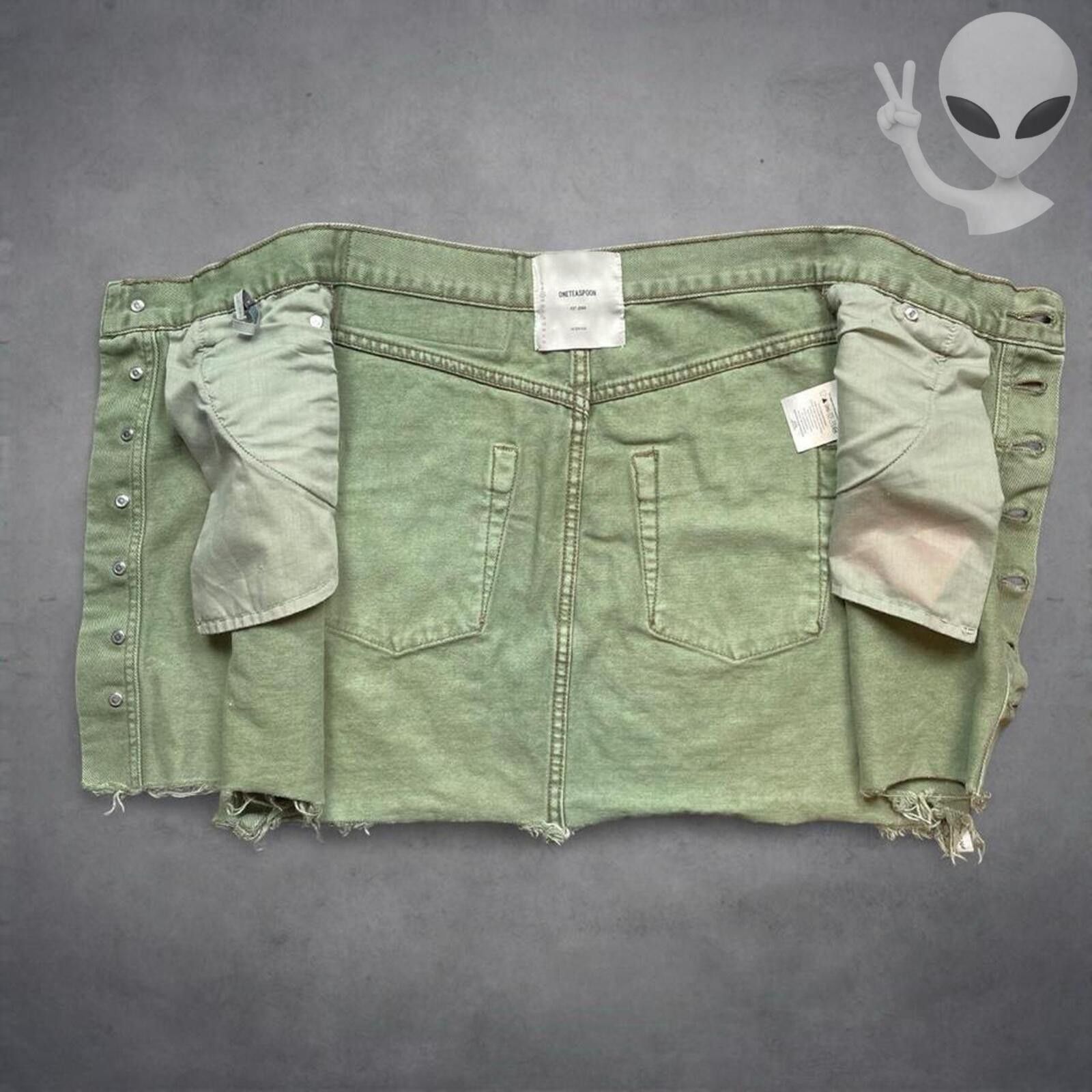 One Teaspoon One Teaspoon Viper Skirt 24 Super Khaki Mini Denim Size 42" / US 20 - 2 Thumbnail