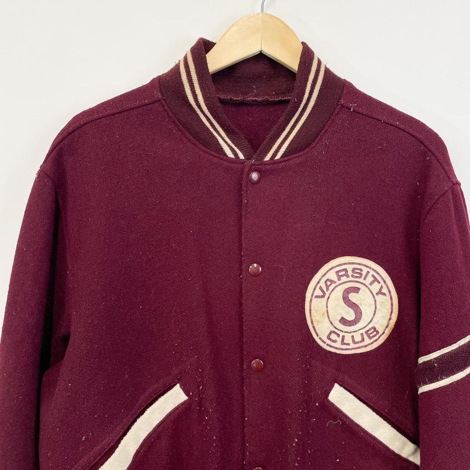 Vintage Vintage 70s Raiders Varsity Club Jacket Burgundy Mens Large Size US L / EU 52-54 / 3 - 3 Thumbnail