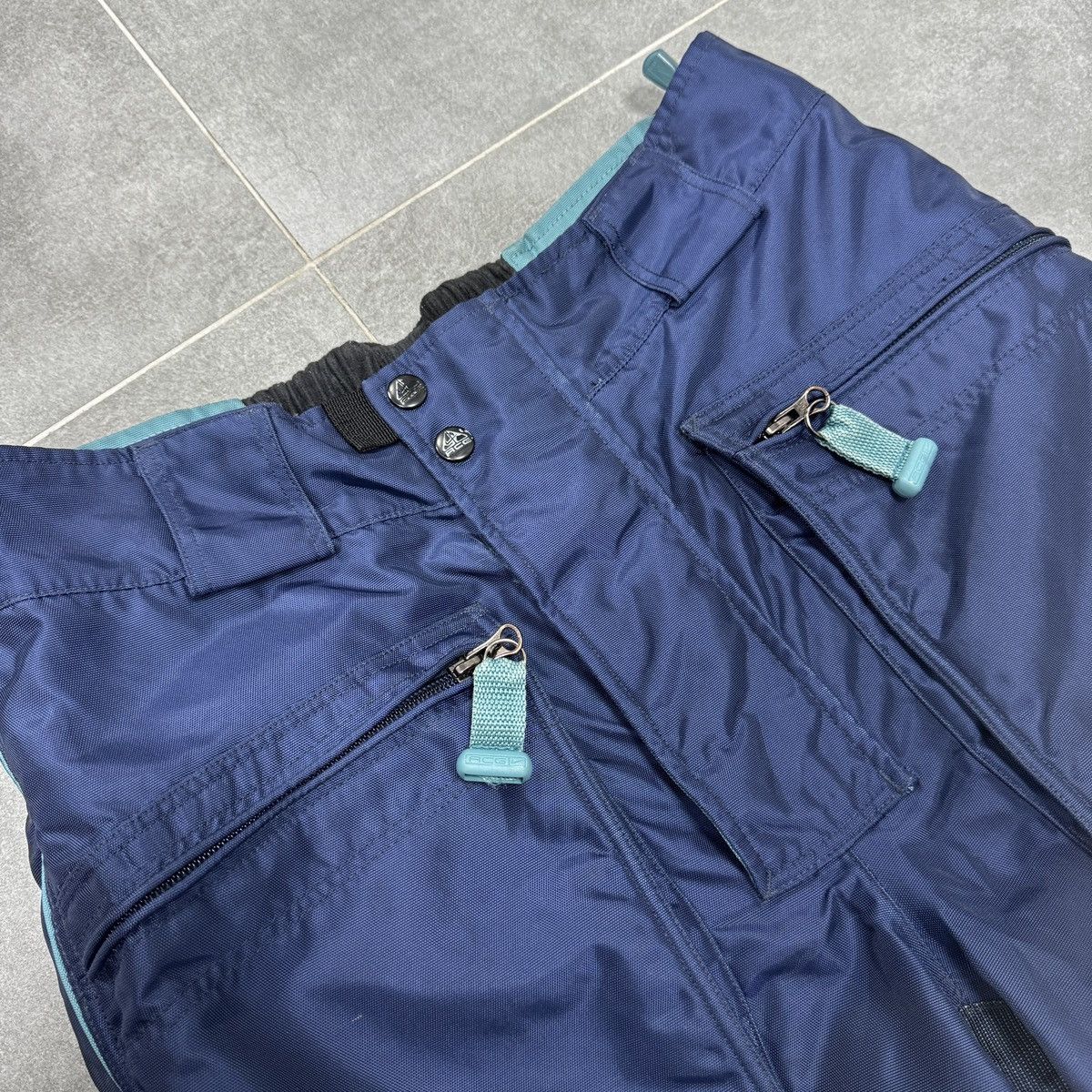 Nike ACG Vintage Nike ACG Full Side Zip Ski Snow Pants 90s Men Size US 30 / EU 46 - 12 Thumbnail