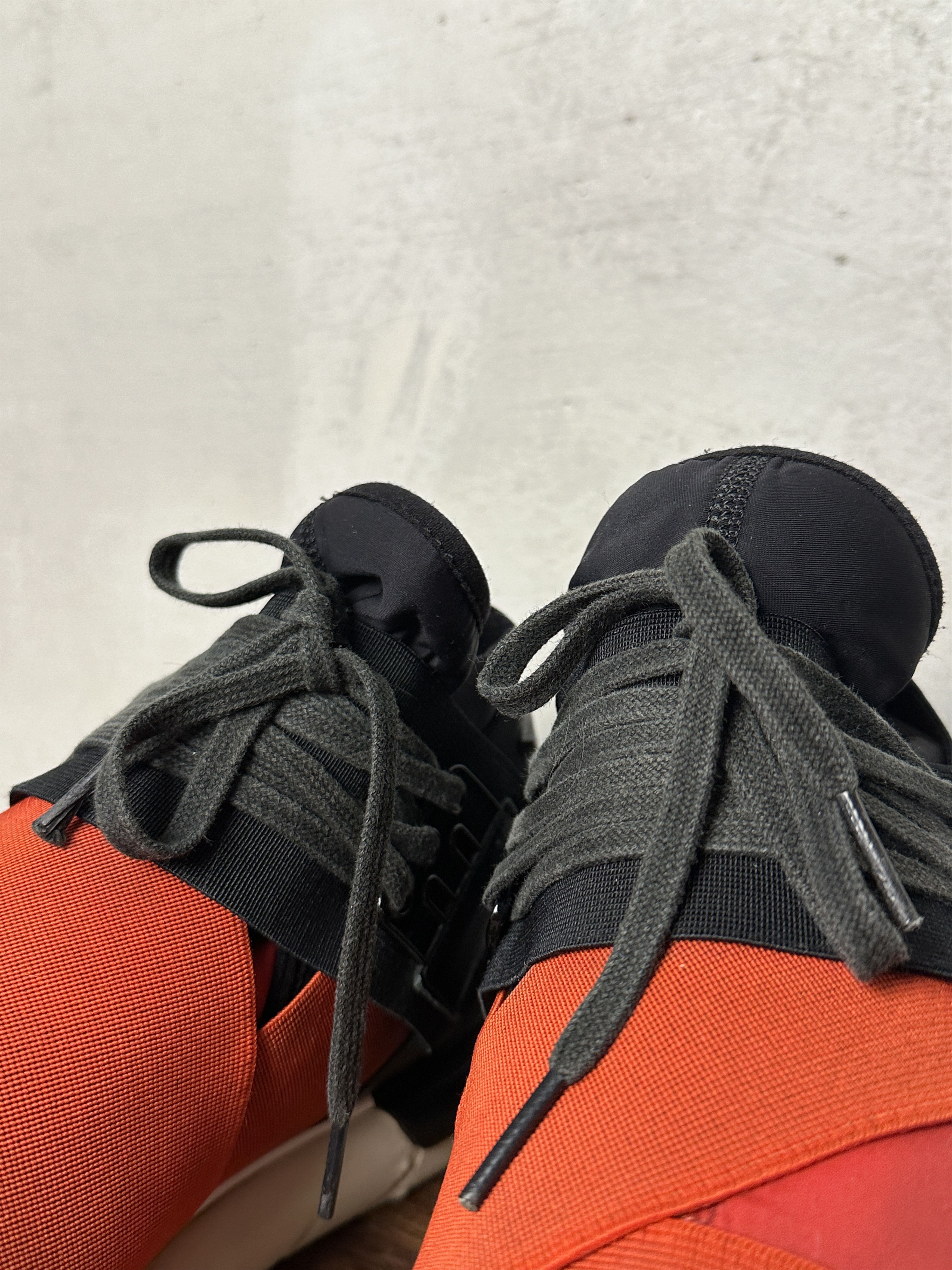 Adidas Y-3 Qasa High Red Black Size US 11.5 / EU 44-45 - 9 Thumbnail