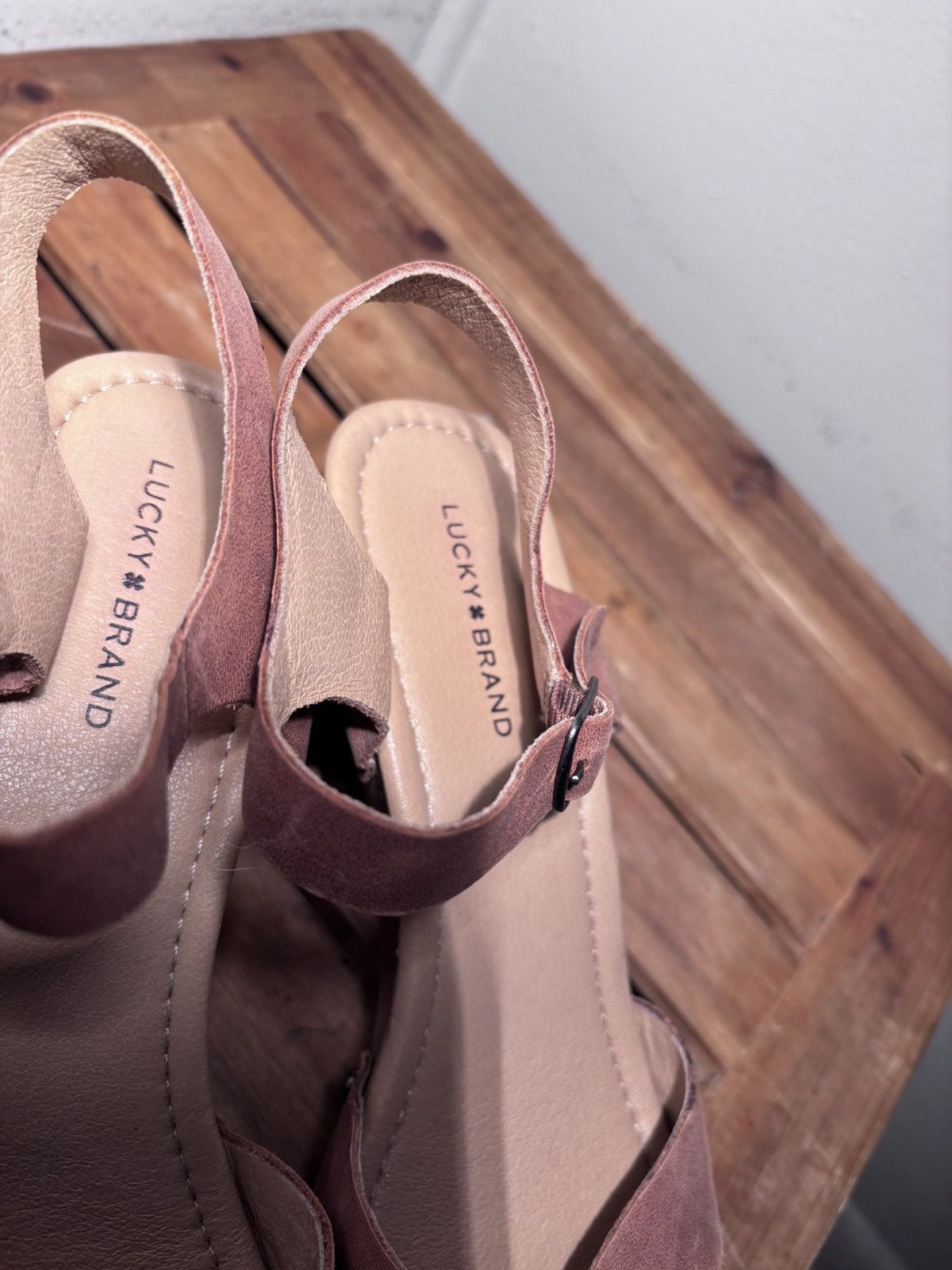 Lucky Brand Lucky Brand Block Heel Sandal Size US 10 / IT 40 - 11 Thumbnail