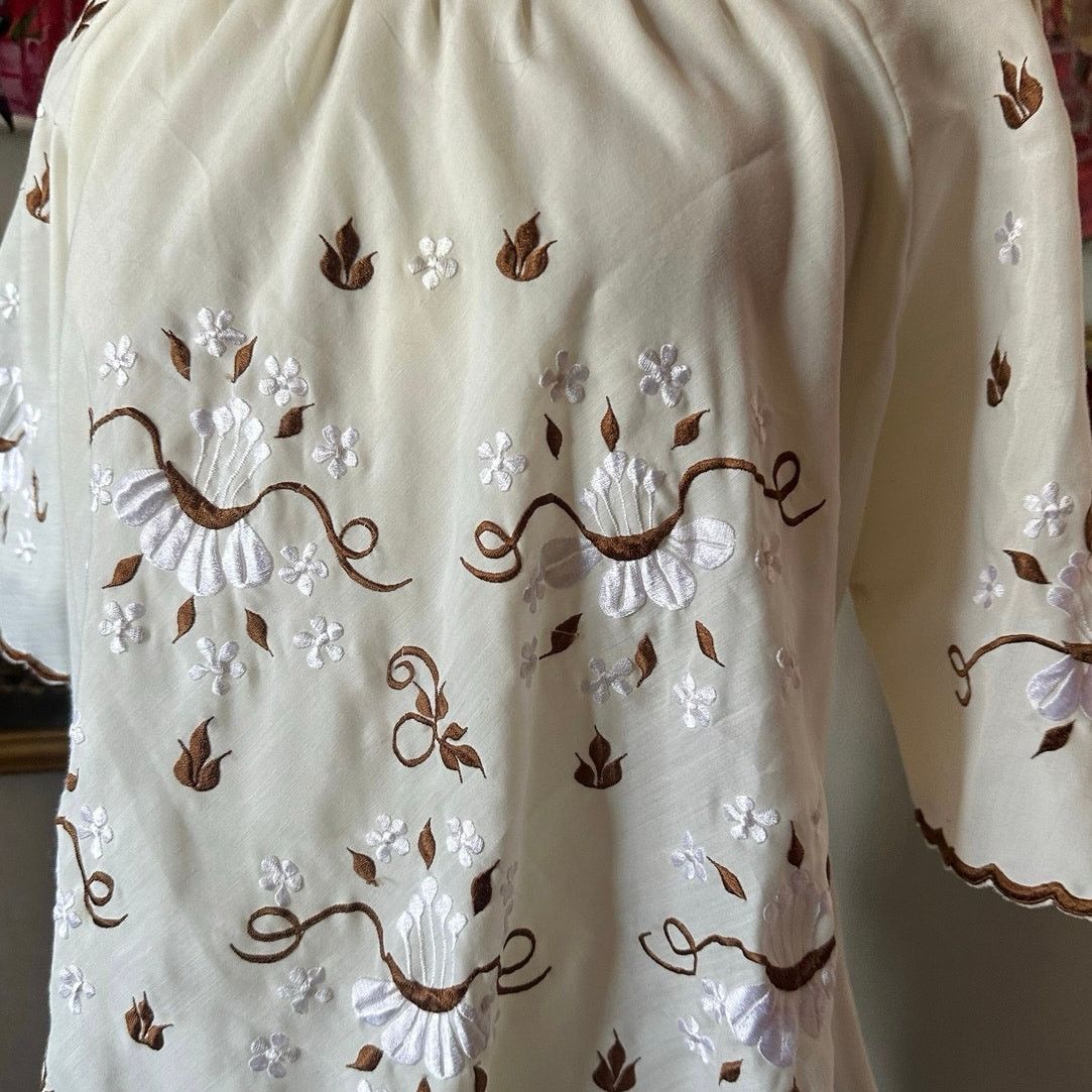 Handmade handmade floral bohemian cream brown blouse Size M / US 6-8 / IT 42-44 - 2 Thumbnail