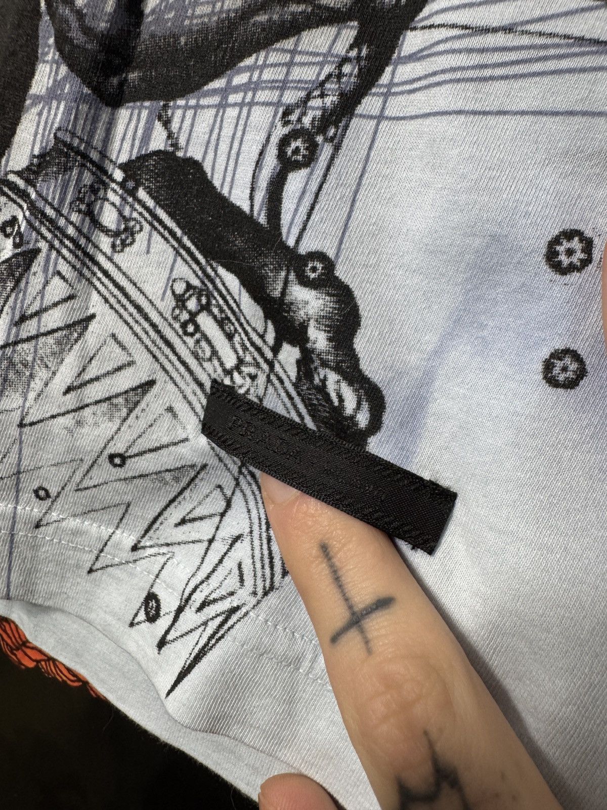 Prada Prada Sagittarius Astrology Tee-Shirt Size US L / EU 52-54 / 3 - 3 Thumbnail