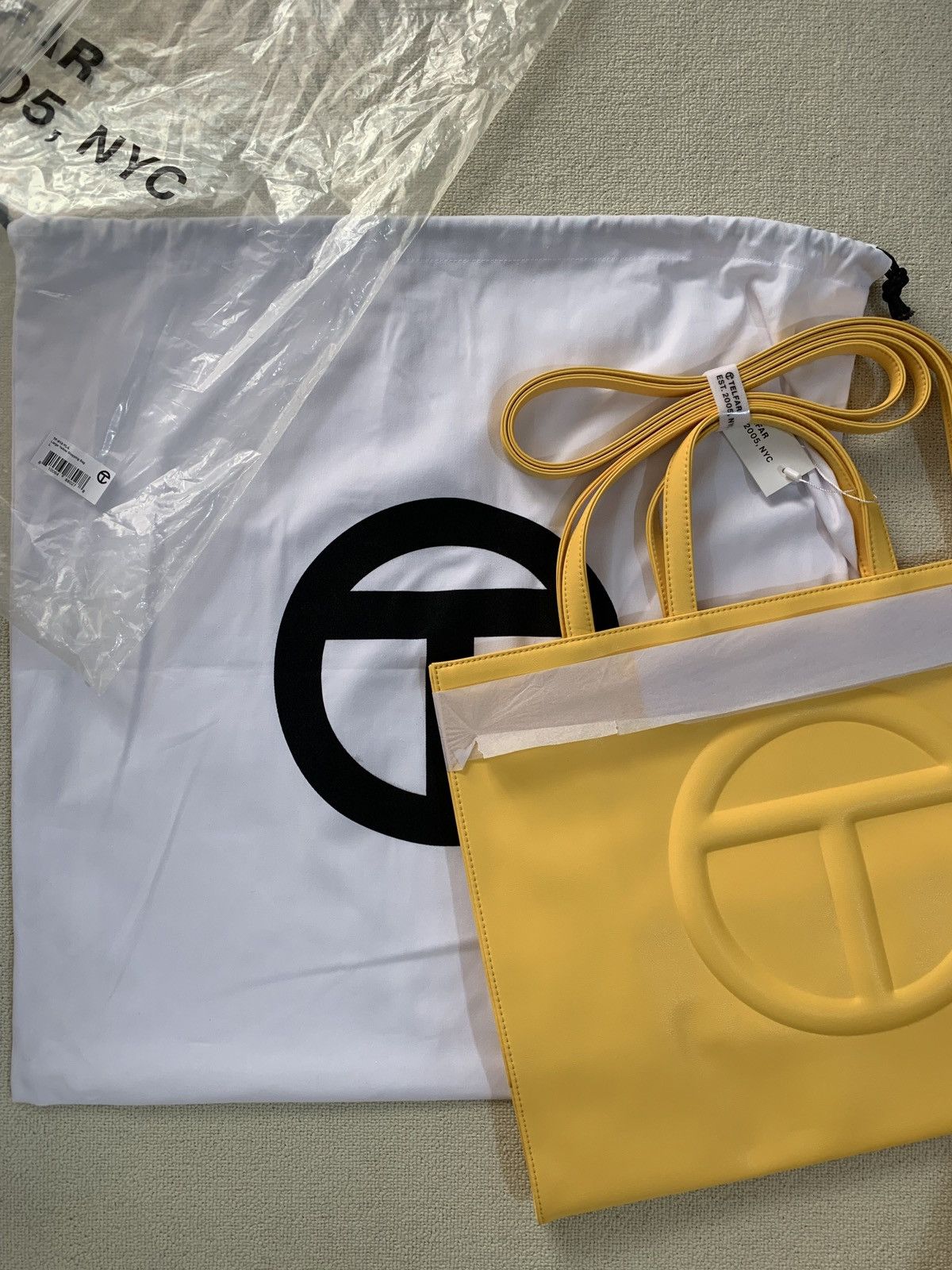 Telfar Telfar Large Yellow Shopping Bag Size ONE SIZE - 1 Thumbnail