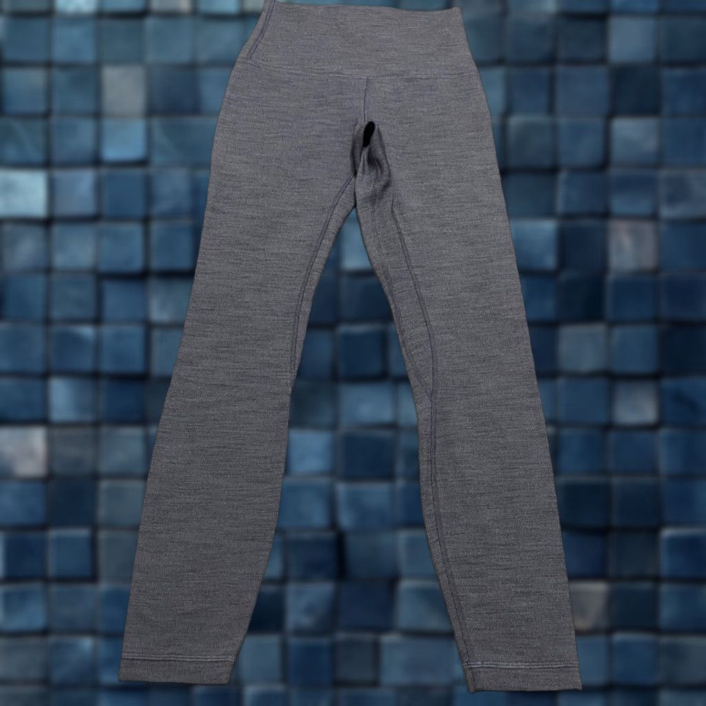 Lululemon Lululemon sz 4 Align Capri Leggings Heather Gray High Rise Skinny Womens Size 27" / US 4 / IT 40 - 1 Thumbnail