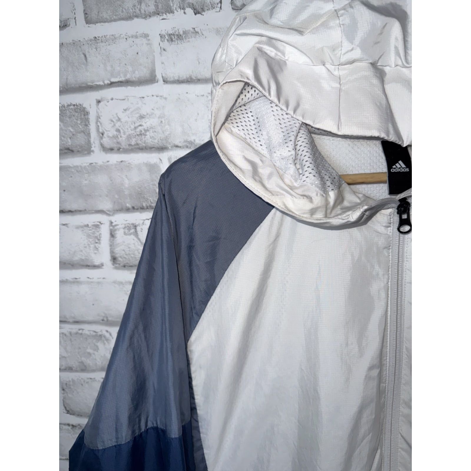 Adidas Adidas Jacket Men XL White Blue Windbreaker Woven Shell Run ID Mens Size US XL / EU 56 / 4 - 6 Thumbnail