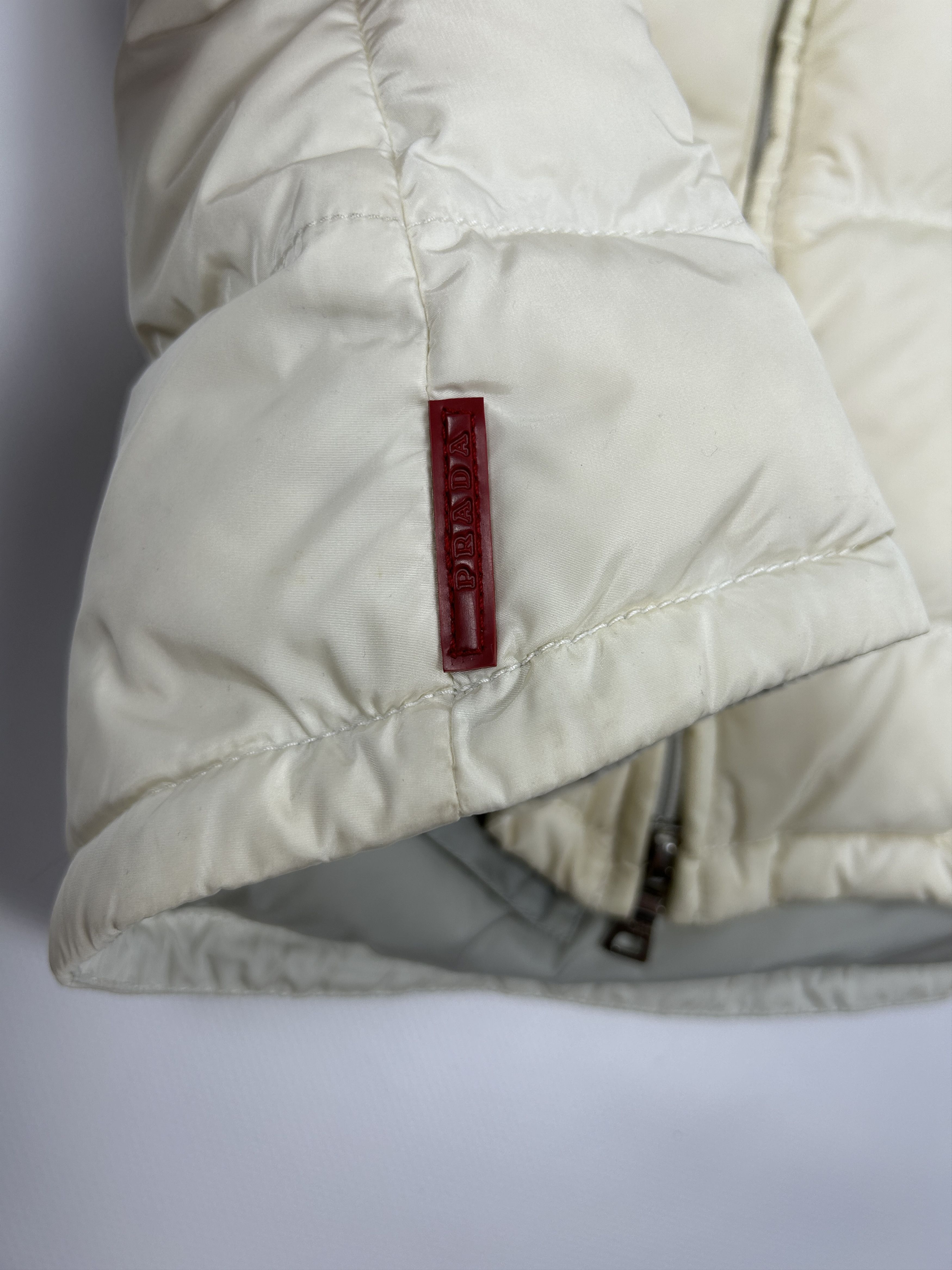 Prada Vintage y2k archive Prada sport red tab hooded puffer vest Size XS / US 0-2 / IT 36-38 - 10 Thumbnail
