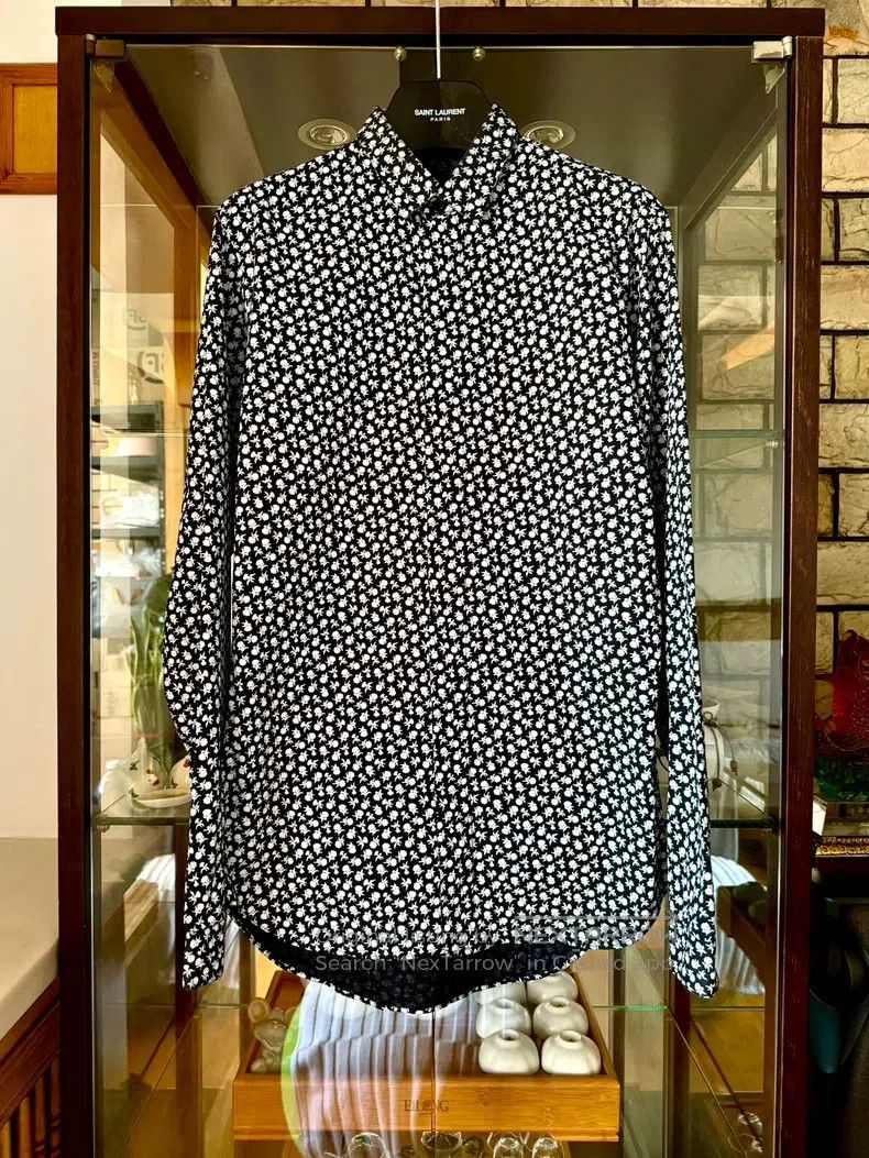 Dior Dior size 37 Black and White Rose Shirt Size US M / EU 48-50 / 2 - 1 Thumbnail