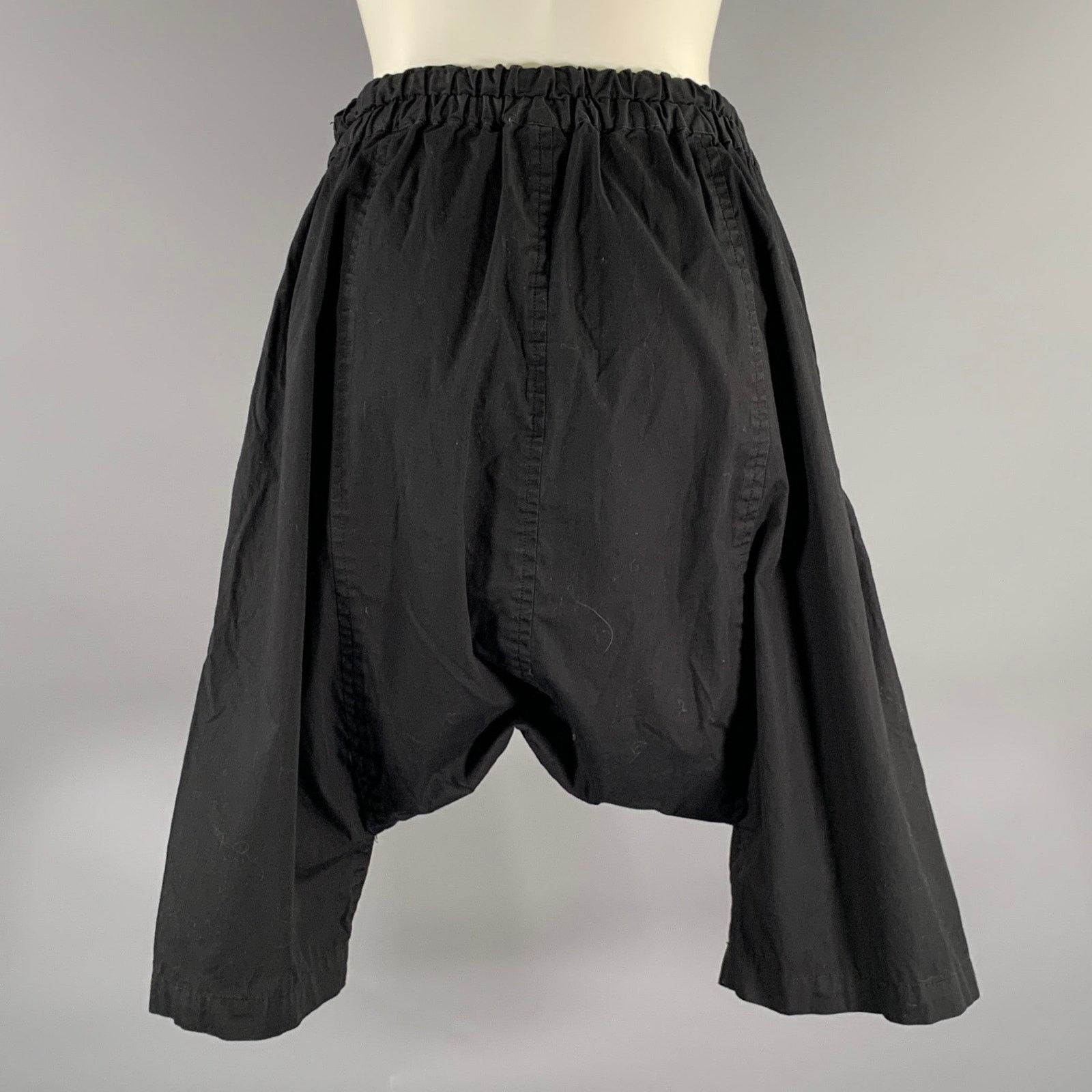 Comme des Garcons COMME des GARCONS Size S Black Cotton Drop crotch Shorts Size 27" / US 4 / IT 40 - 2 Thumbnail
