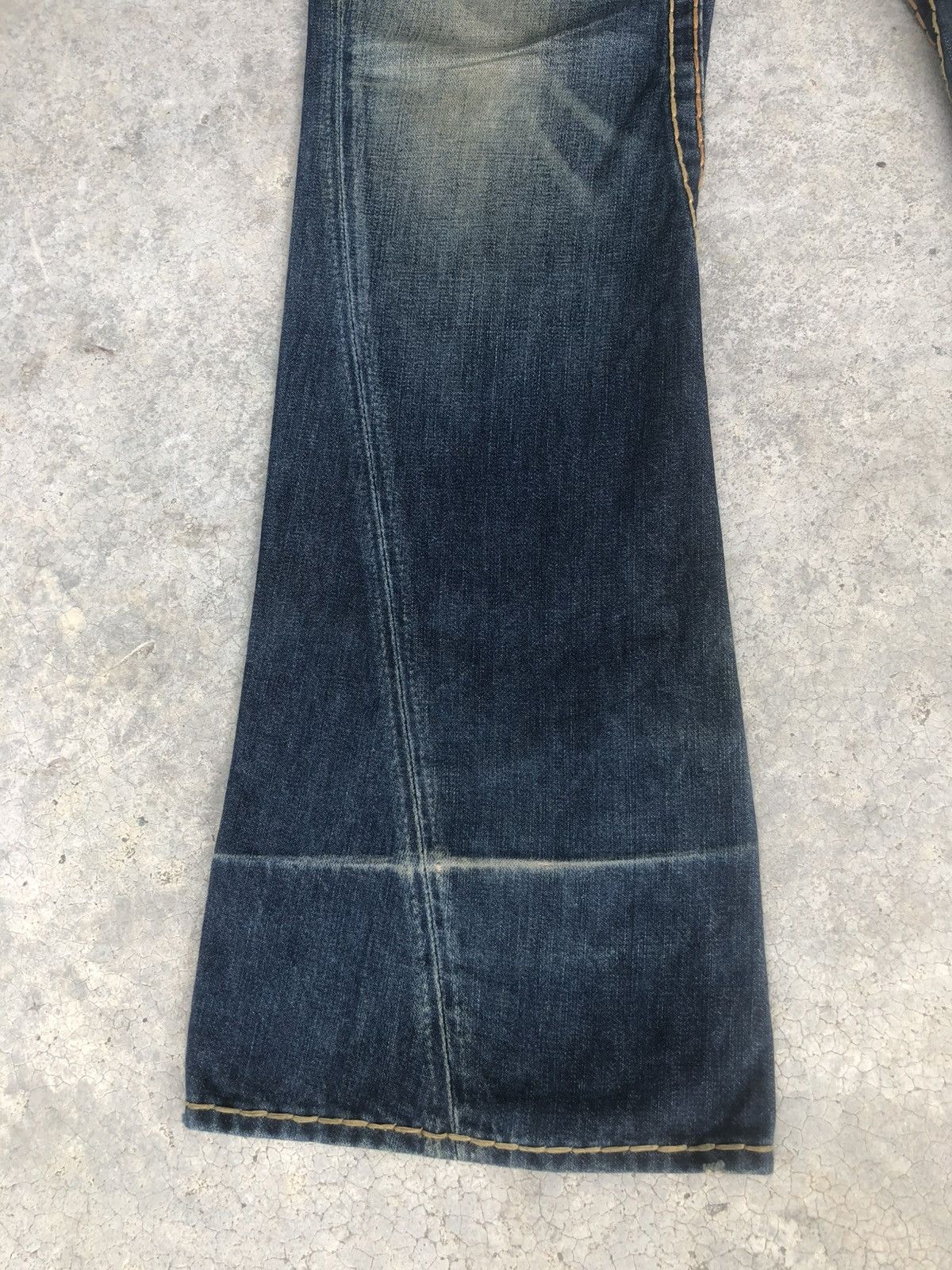 True Religion Vintage True Religion Flared Jeans Distressed Jeans Size US 32 / EU 48 - 6 Thumbnail
