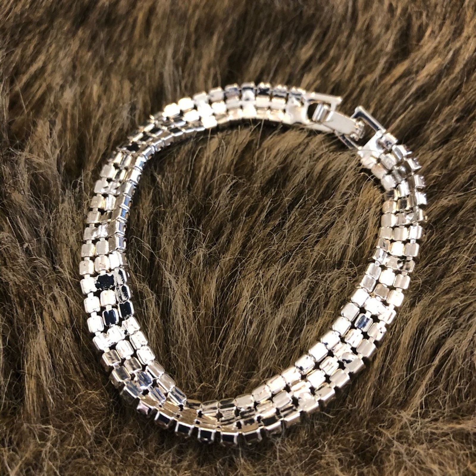 Jewelry Rainbow rhinestone sparkle silver tone bracelet Size ONE SIZE - 6 Thumbnail