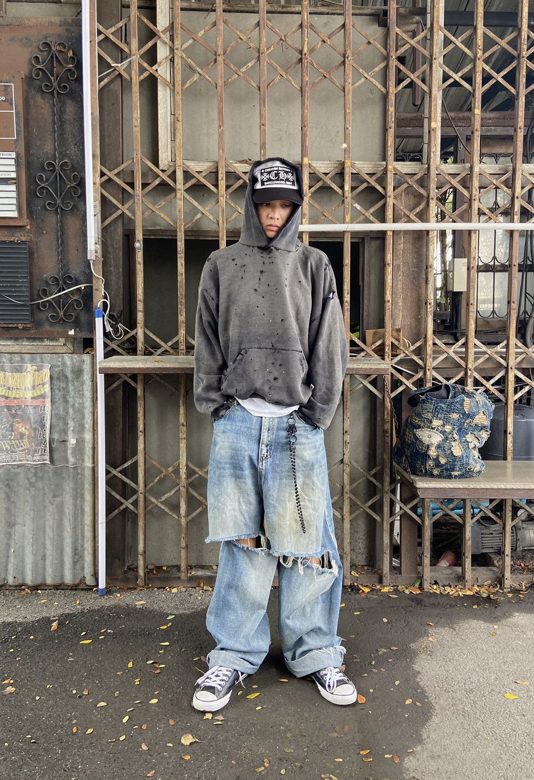 Russell Athletic Thrashed Distressed & Faded Russell Hoodie ERD Grunge Size US XL / EU 56 / 4 - 4 Thumbnail