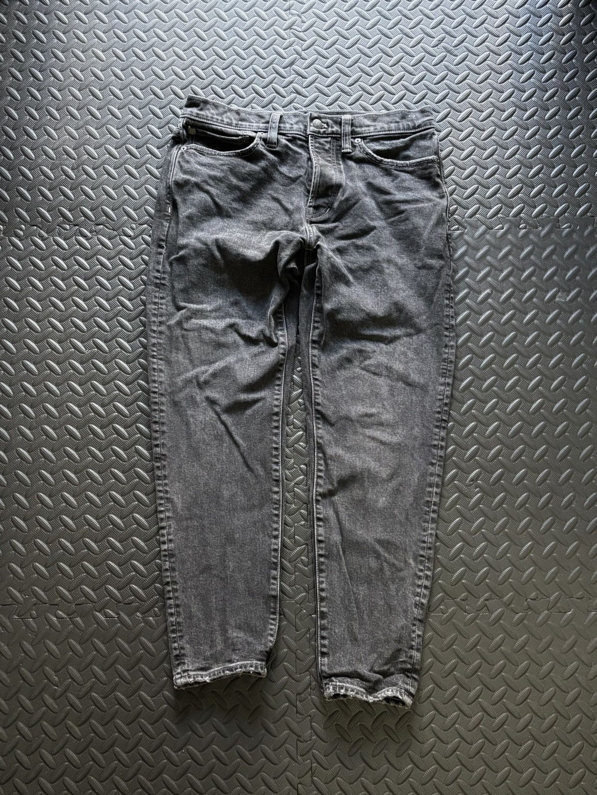 Madewell Madewell Relaxed Taper Jeans Size US 30 / EU 46 - 2 Thumbnail
